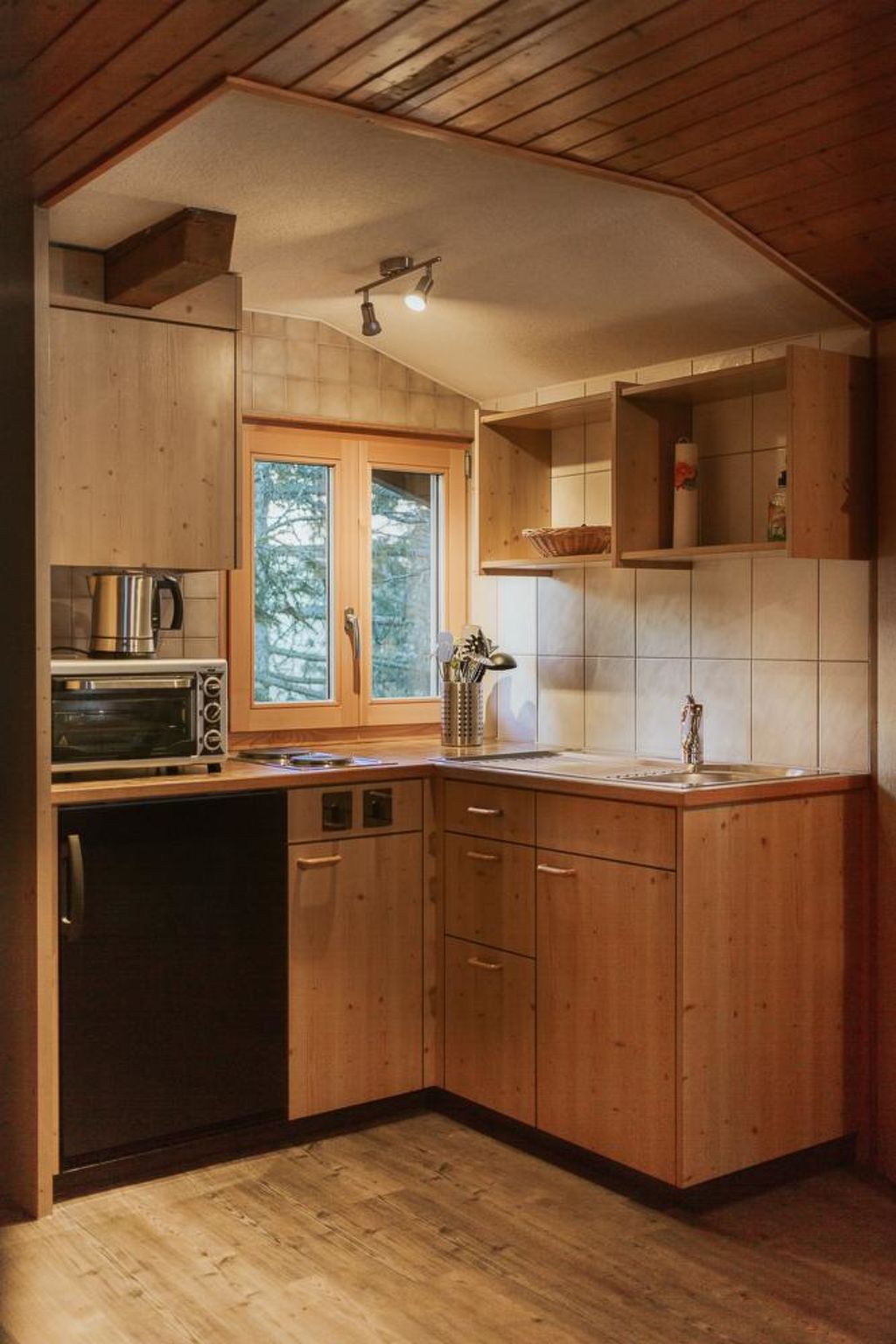 Photo of Schalmi Appartement/Fewo, Dusche, WC, 2 Schlafräume 3-Zimmerwohnung DG