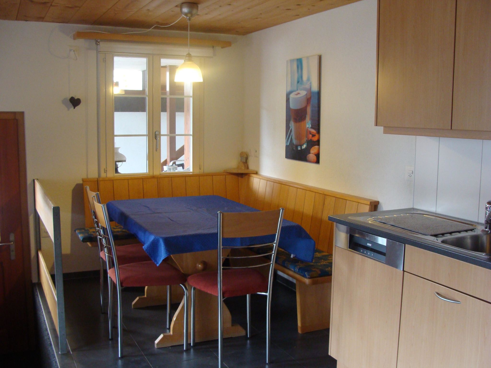 Chalet Sunnegg Appartement/Fewo, Dusche, WC, 2 Schlafräume 3-Zimmerwohnung - Drinnen