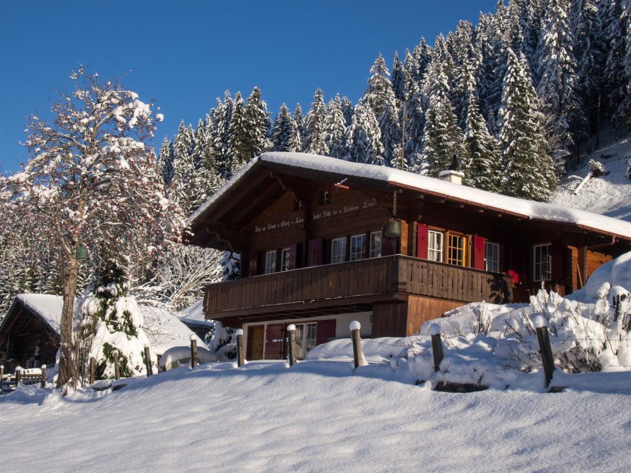 Chalet Iris Appartement/Fewo, Dusche, WC, 2 Schlafräume 3-Zimmerwohnung