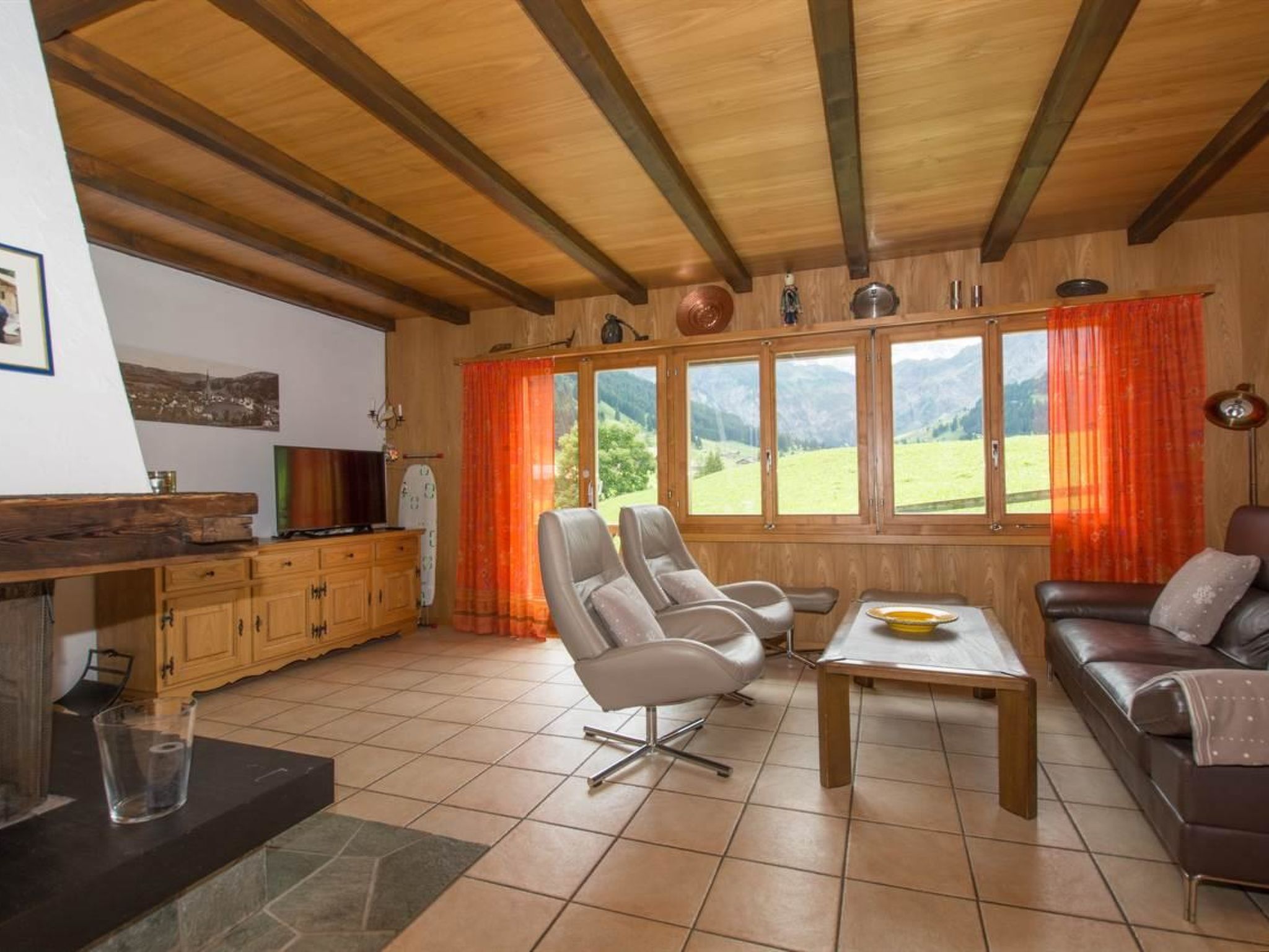 Photo of Chalet Falki Appartement/Fewo, Bad, WC, 3 Schlafräume 3.5-Zimmerwohnung + Studio
