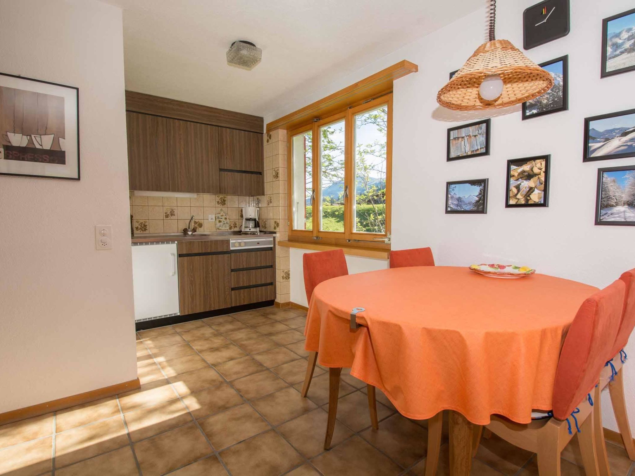 Chalet Falki Appartement/Fewo, Bad, WC, 3 Schlafräume 3.5-Zimmerwohnung + Studio - Image-tags.info