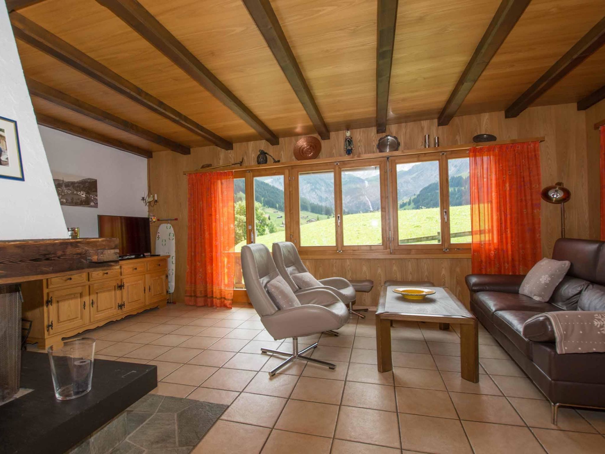 Chalet Falki Appartement/Fewo, Bad, WC, 3 Schlafräume 3.5-Zimmerwohnung + Studio