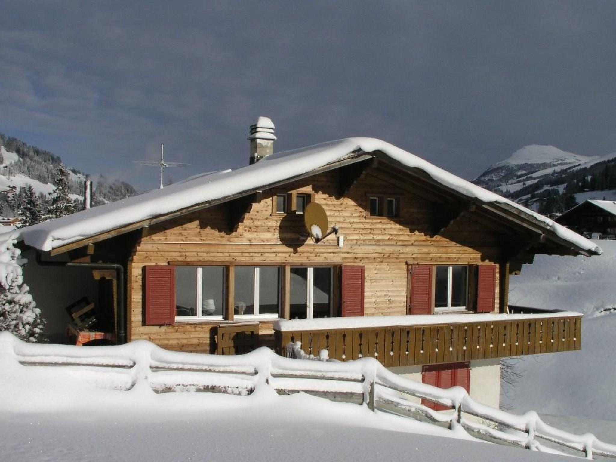 Chalet Falki Appartement/Fewo, Bad, WC, 3 Schlafräume 3.5-Zimmerwohnung + Studio