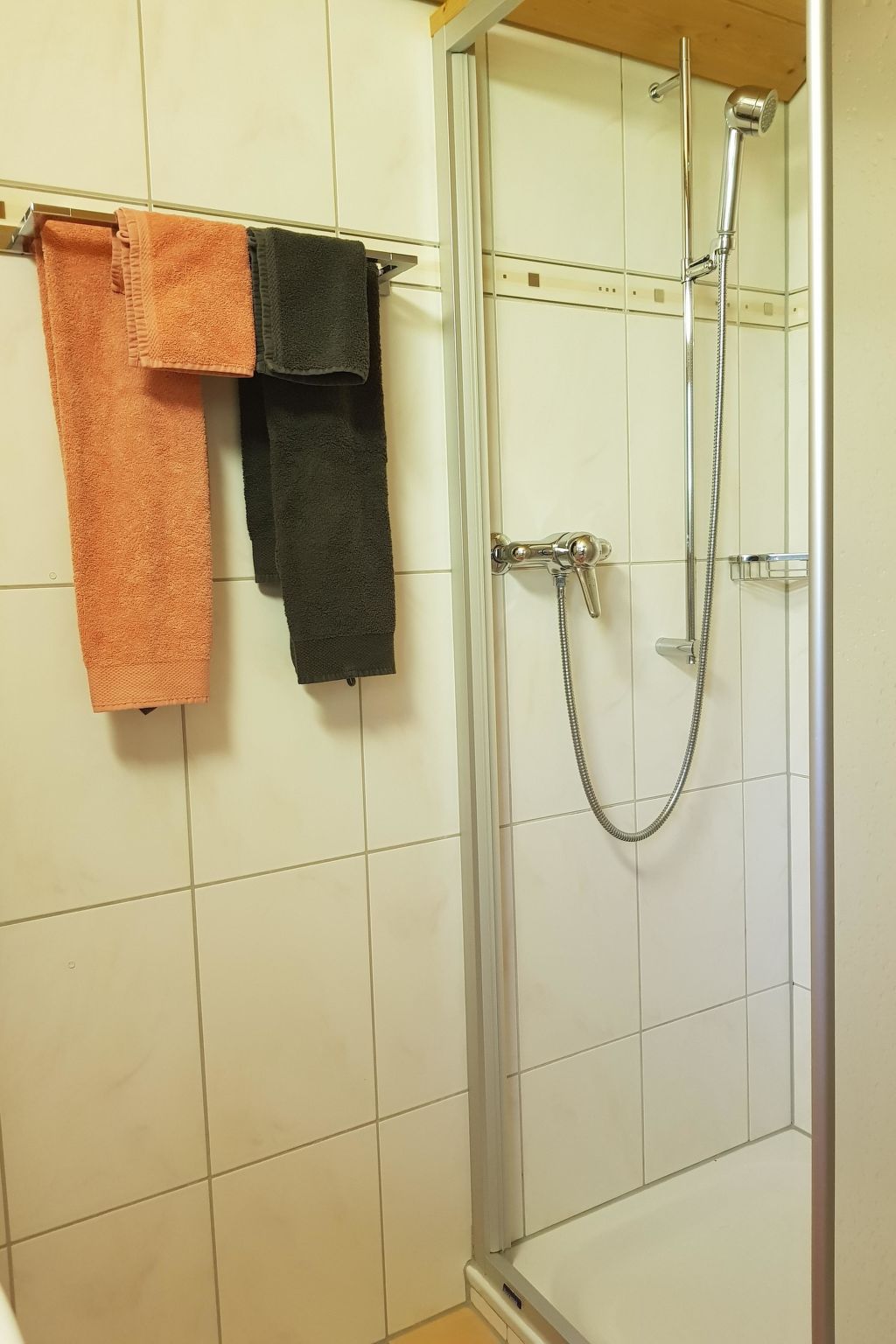 Photo of Chalet Giisställi Ferienhaus, Dusche, WC Ferienhaus