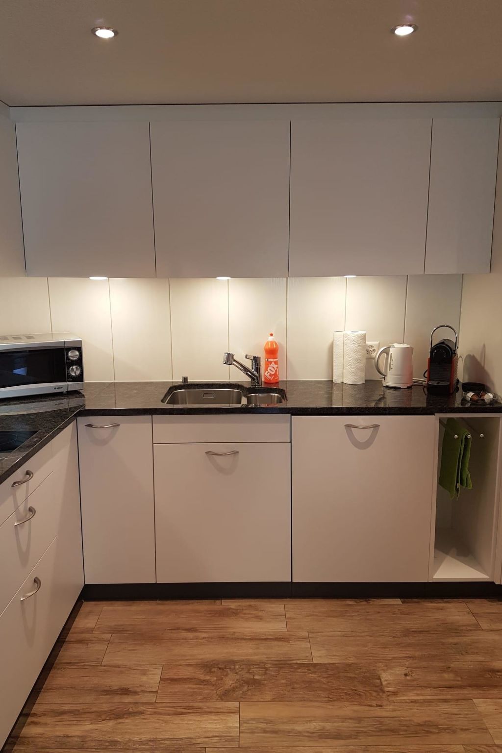 Grüneggli Appartement/Fewo, Bad, WC, 2 Schlafräume 3.Zimmerwohnung - Image-tags.info