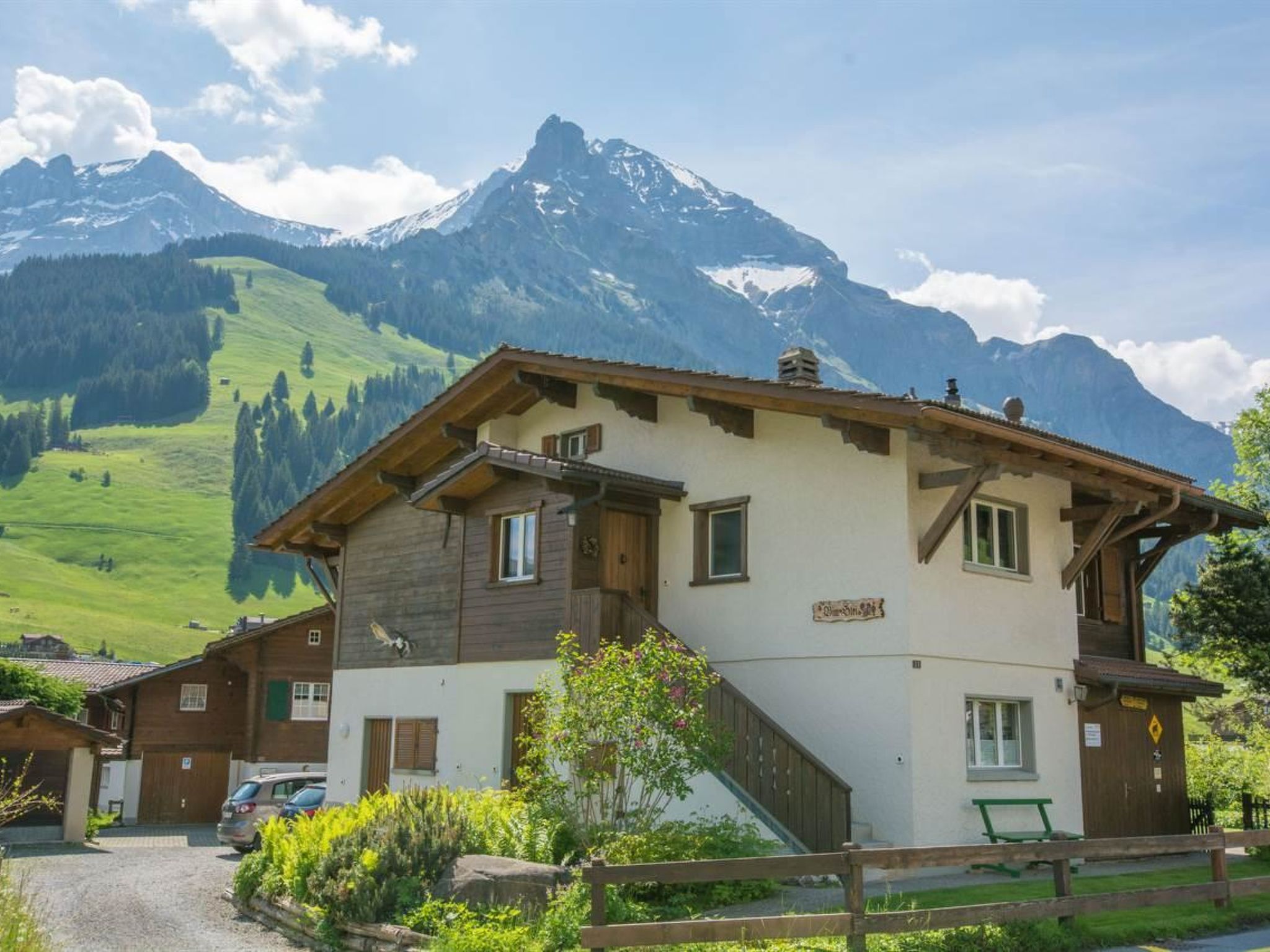 Photo of Chalet Bim Stei Appartement/Fewo, Bad, WC, 2 Schlafräume 3-Zimmerwohnung