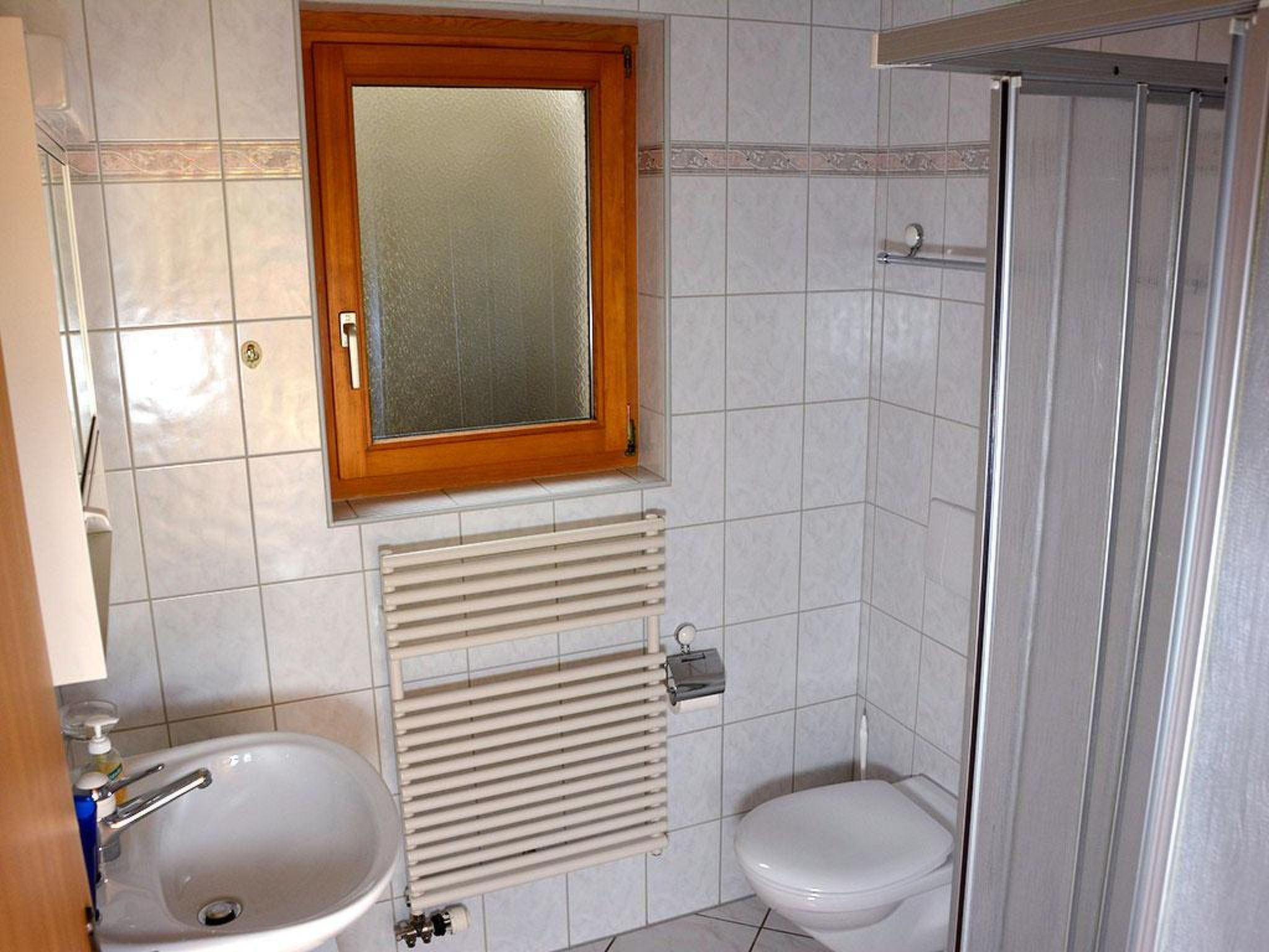 Marielle Appartement/Fewo, Dusche, WC, 1 Schlafraum 2-Zimmerwohnung - Drinnen