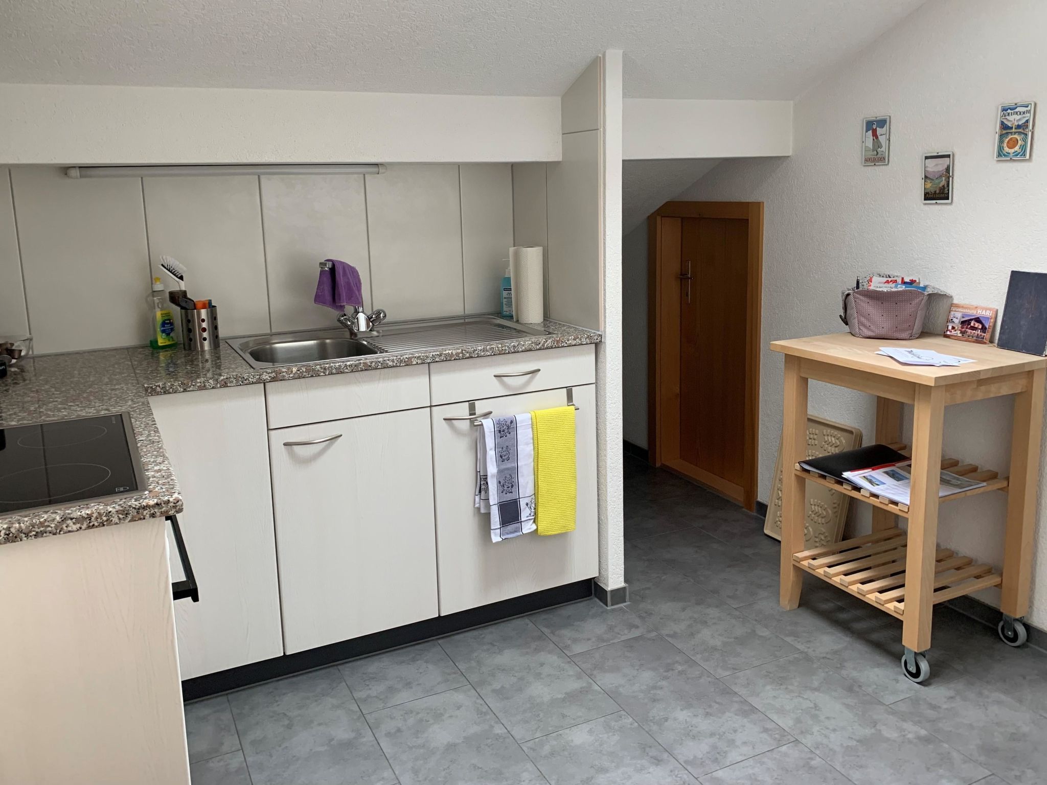 Hari Appartement/Fewo, Dusche, WC, 1 Schlafraum 1.5 Zimmerwohnung - Inside