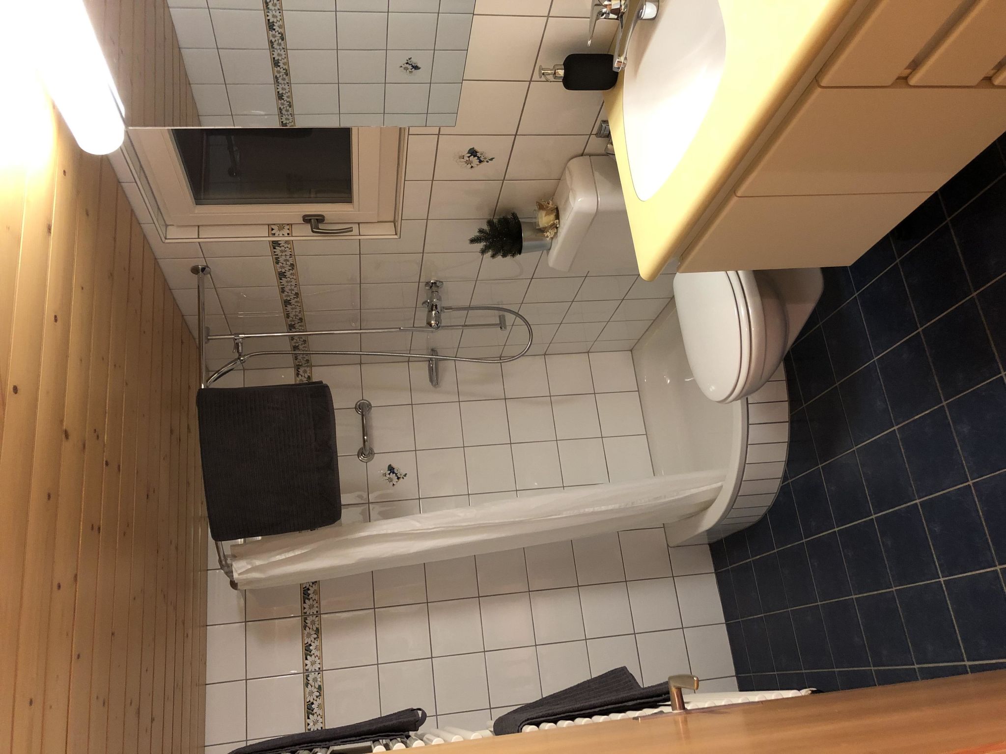 Photo of Lohnerblick Appartement/Fewo, Bad, WC, 1 Schlafraum 1-Zimmerwohnung