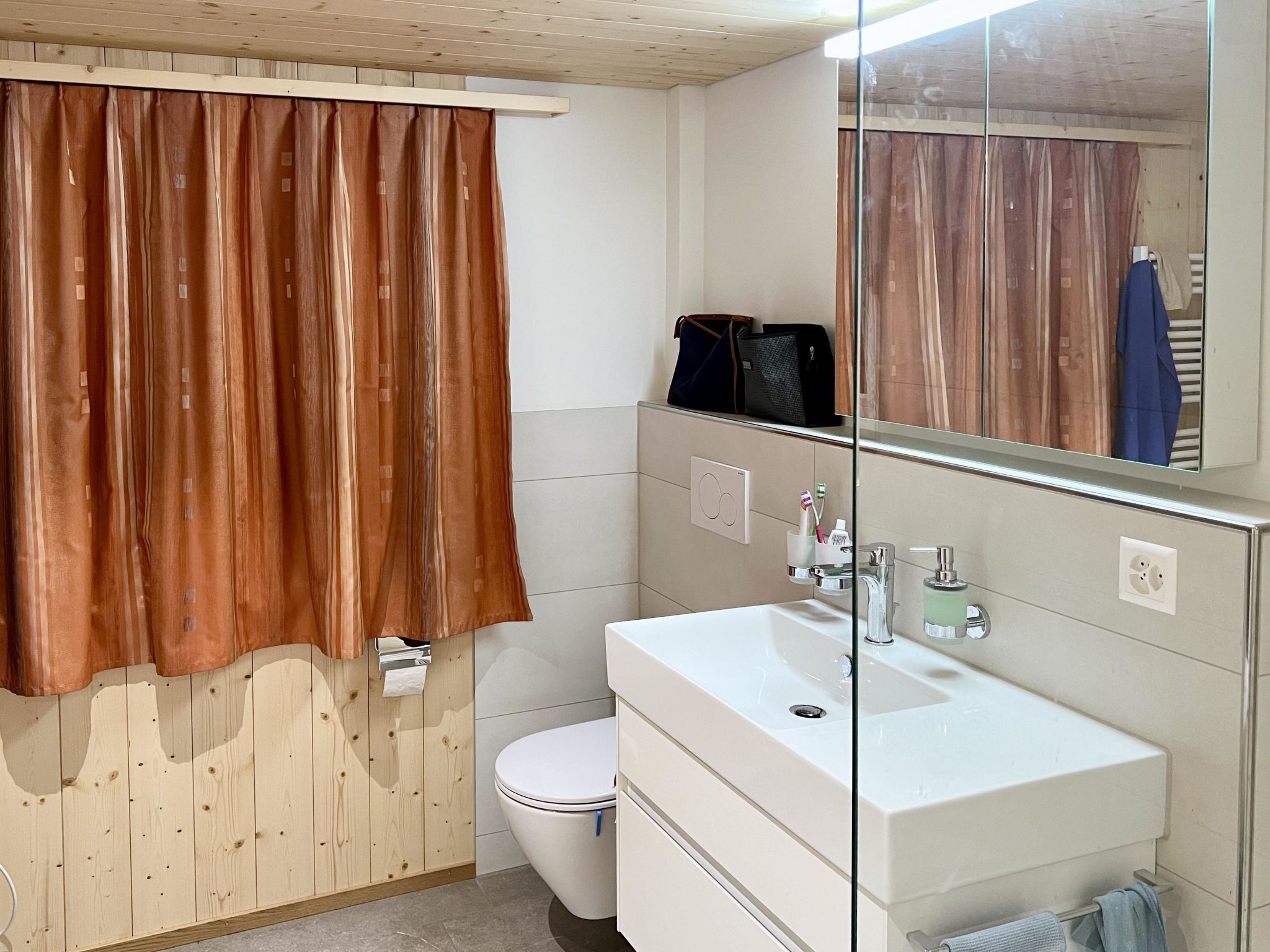 Photo of Falkiport Schranz Appartement/Fewo, Bad, WC, 3 Schlafräume 4-Zimmerwohnung