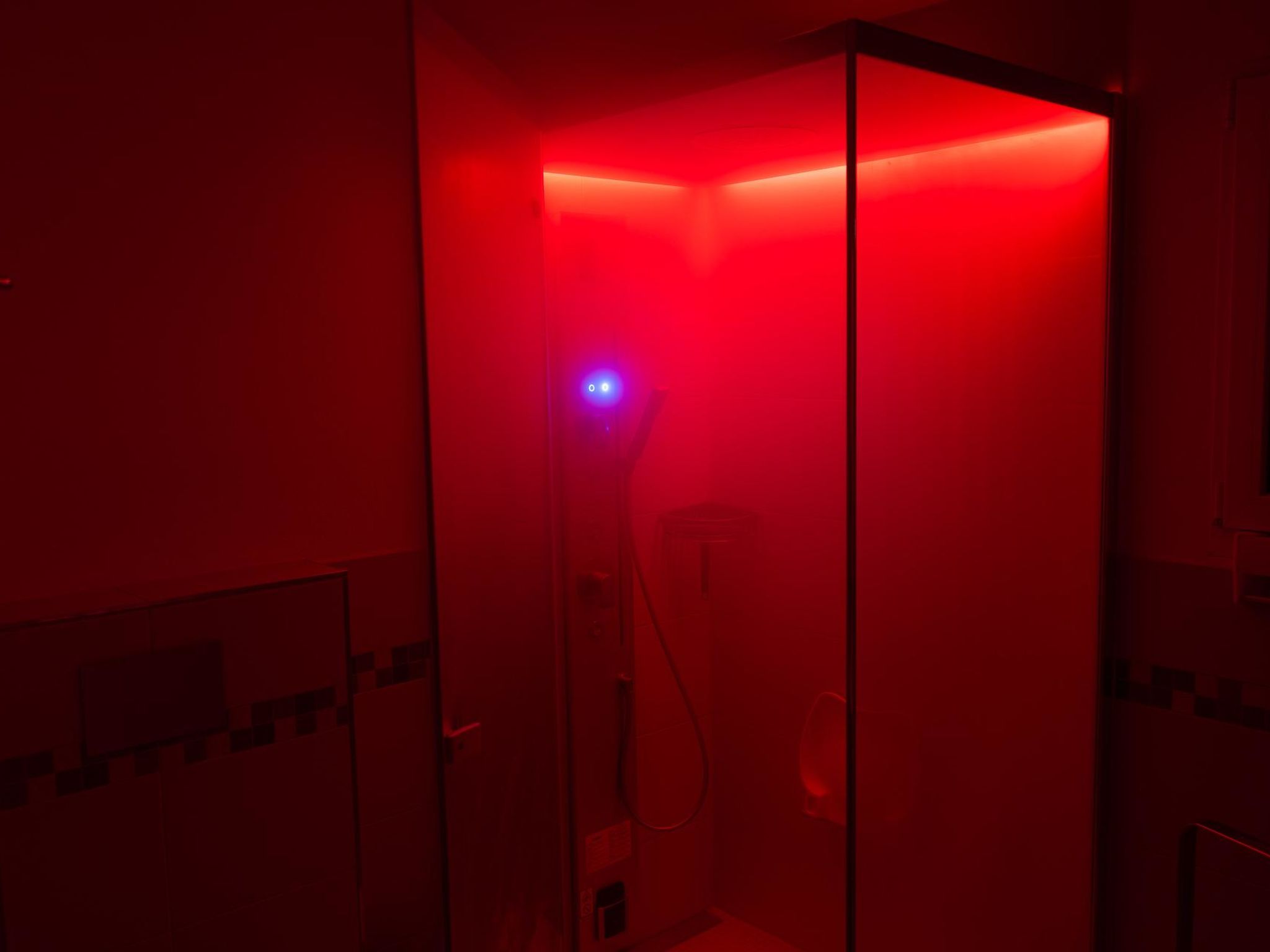 Ravinel 2 Appartement/Fewo, Dusche, WC, 3 Schlafräume 4-Zimmerwohnung - Drinnen