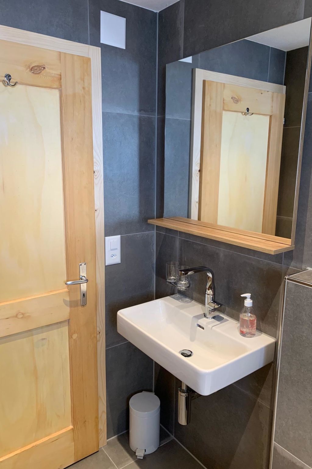 Photo of Butterfly Appartement/Fewo, Bad, WC, 3 Schlafräume 4-Zimmerwohnung
