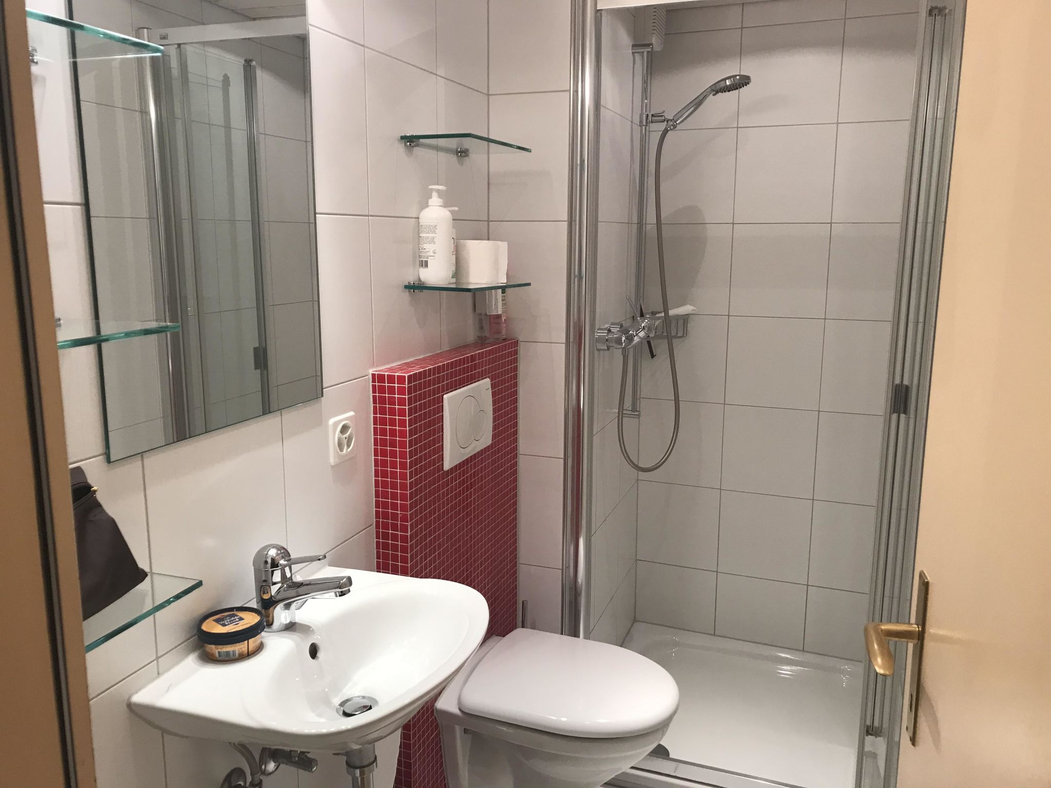 Lavendel AP B22 Appartement/Fewo, Bad, WC, 3 Schlafräume 4-Zimmerwohnung - Binnen
