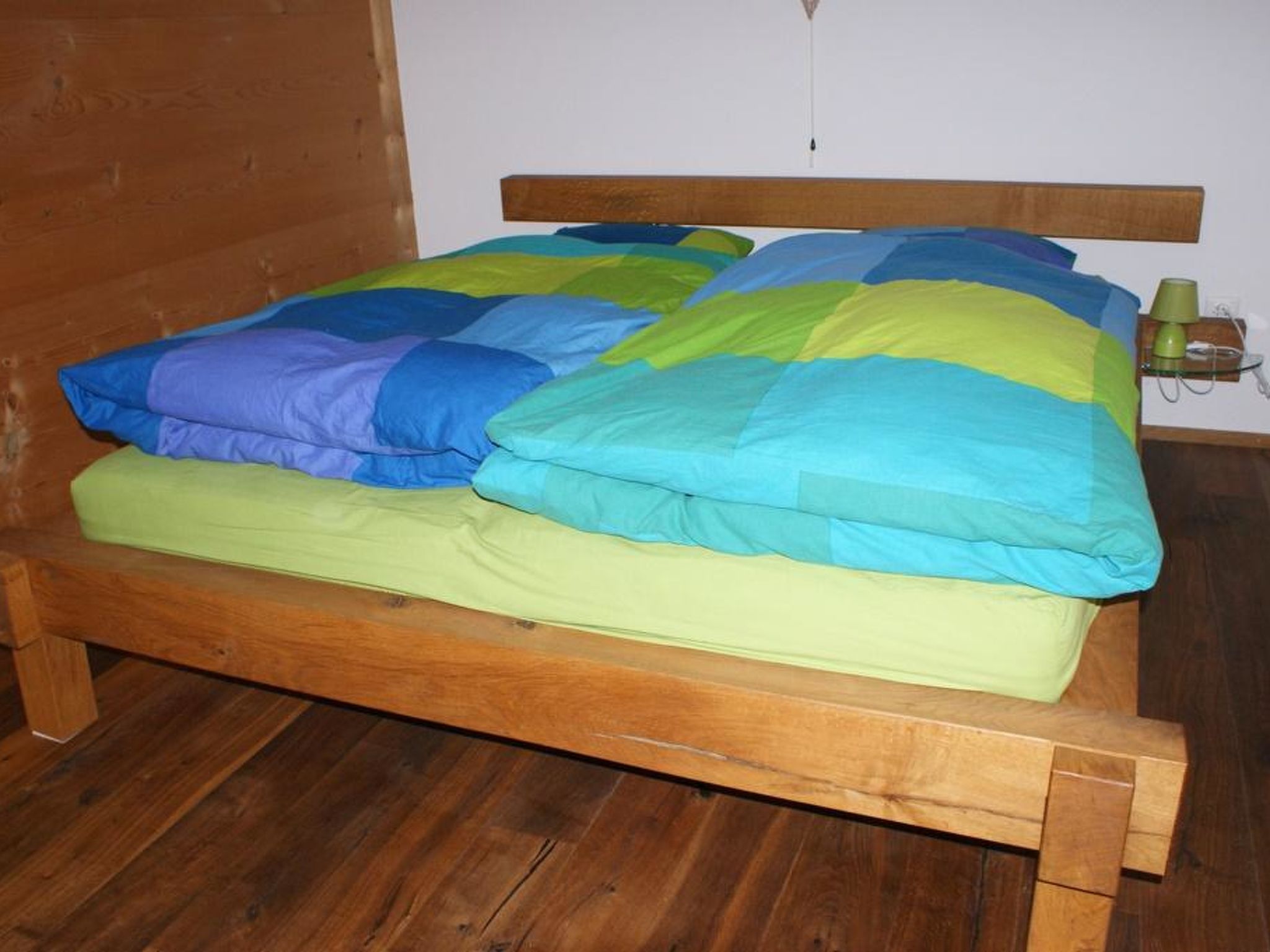 Heuzündli Ferienhaus, Dusche, WC, 3 Schlafräume 4-Zimmer-Ferienhaus - Image-tags.info