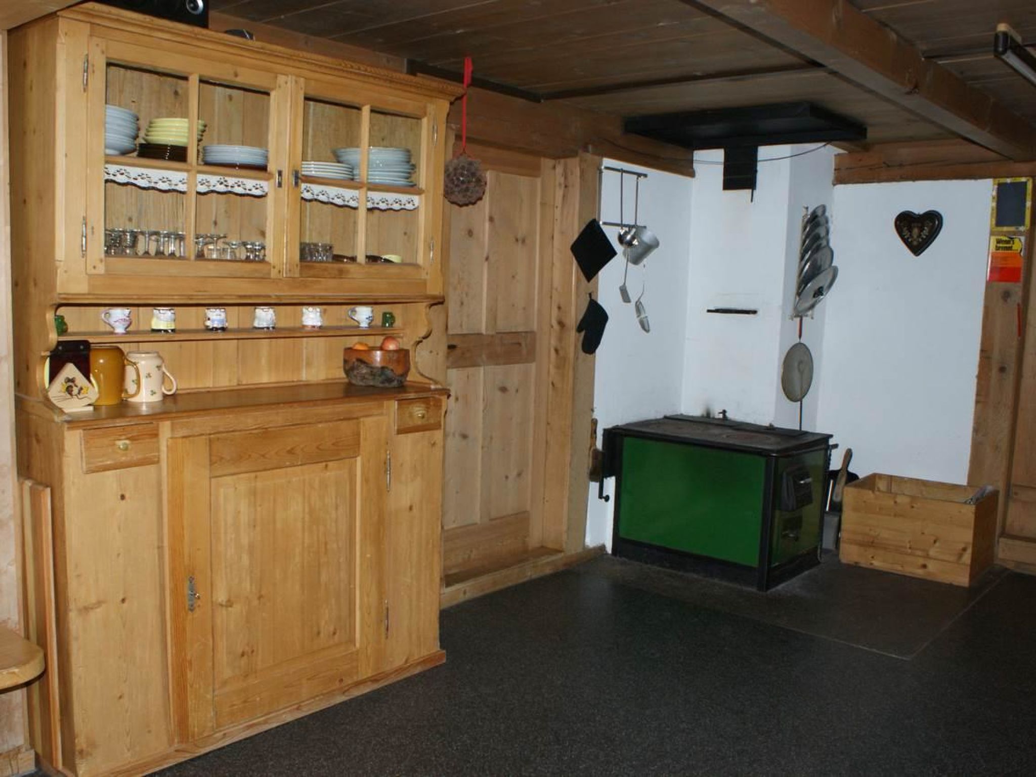 Heuzündli Ferienhaus, Dusche, WC, 3 Schlafräume 4-Zimmer-Ferienhaus - Image-tags.info