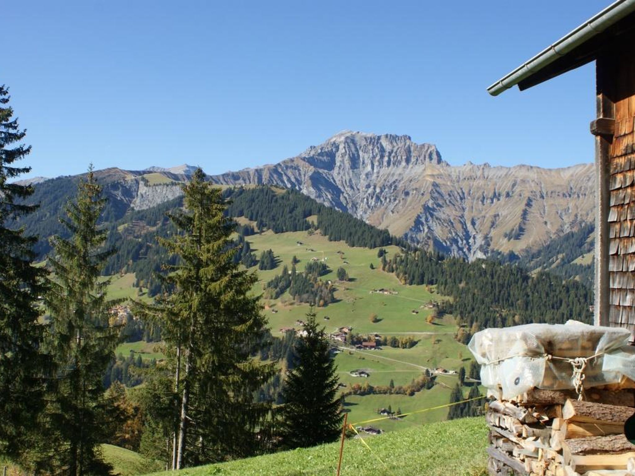 Photo of Heuzündli Ferienhaus, Dusche, WC, 3 Schlafräume 4-Zimmer-Ferienhaus