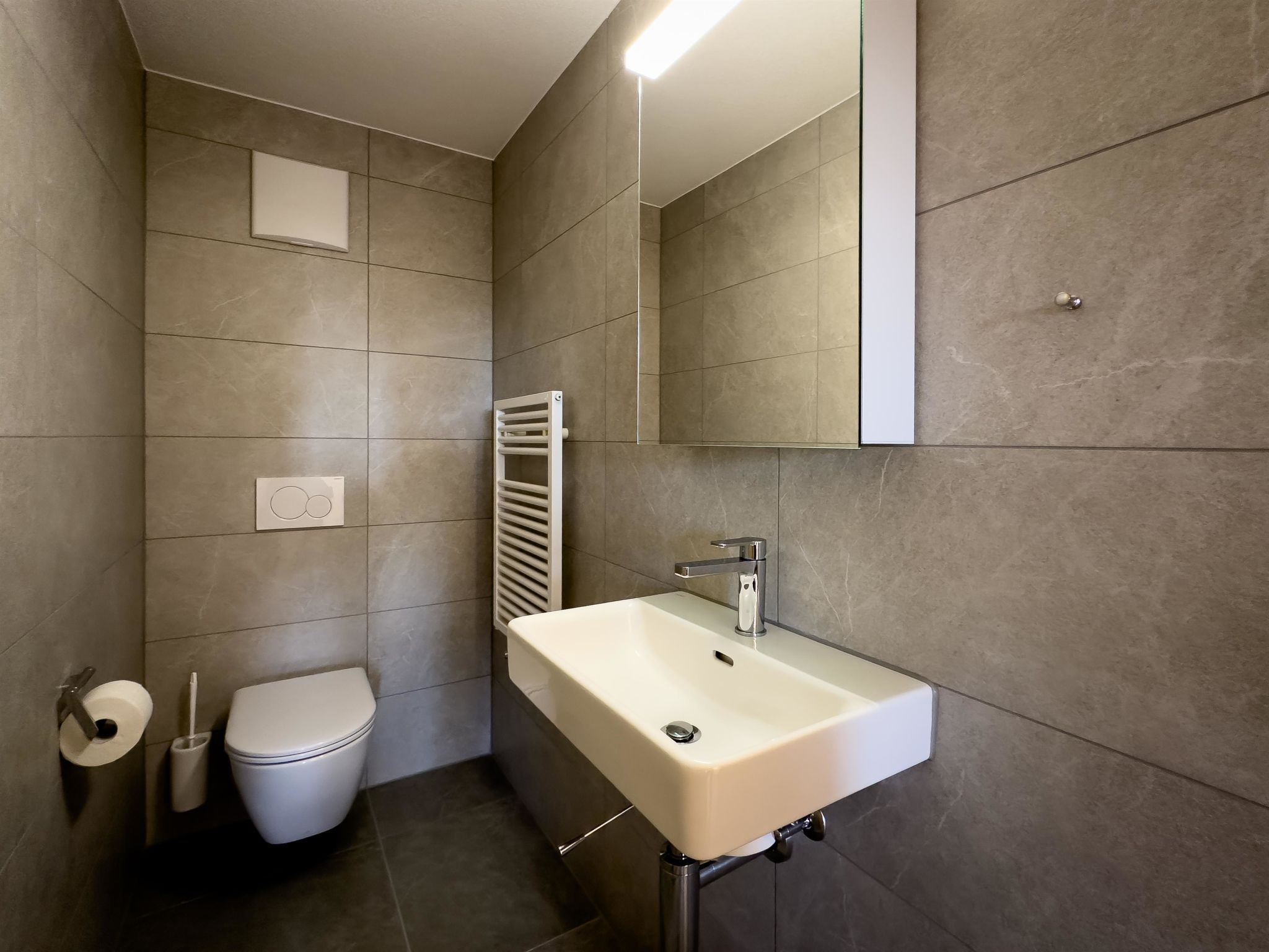 Ferienwohnung Lohner (EG) Appartement/Fewo, Dusche, WC, 3 Schlafräume - Binnen