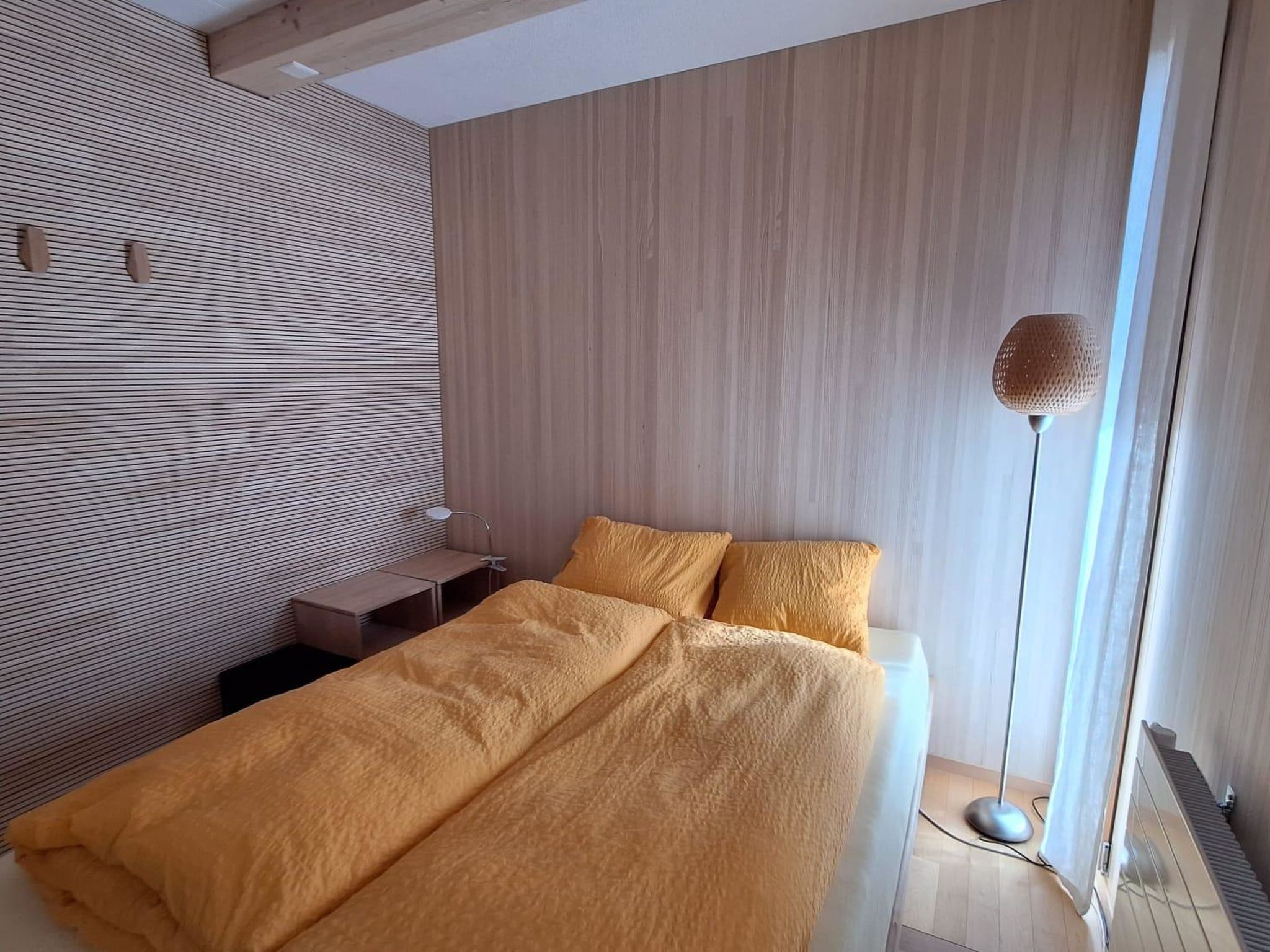 Chalet Sirius Appartement/Fewo, Bad, WC, 3 Schlafräume 4-Zimmer-Wohnung - Drinnen
