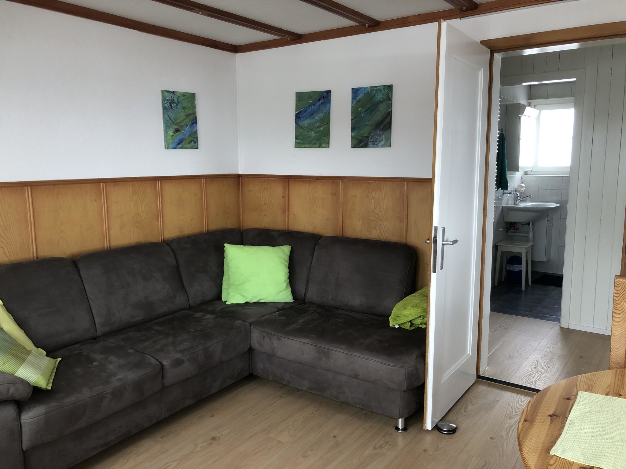 Photo of Sunnegruess Appartement/Fewo, Dusche, WC, 2 Schlafräume 3-Zimmerwohnung