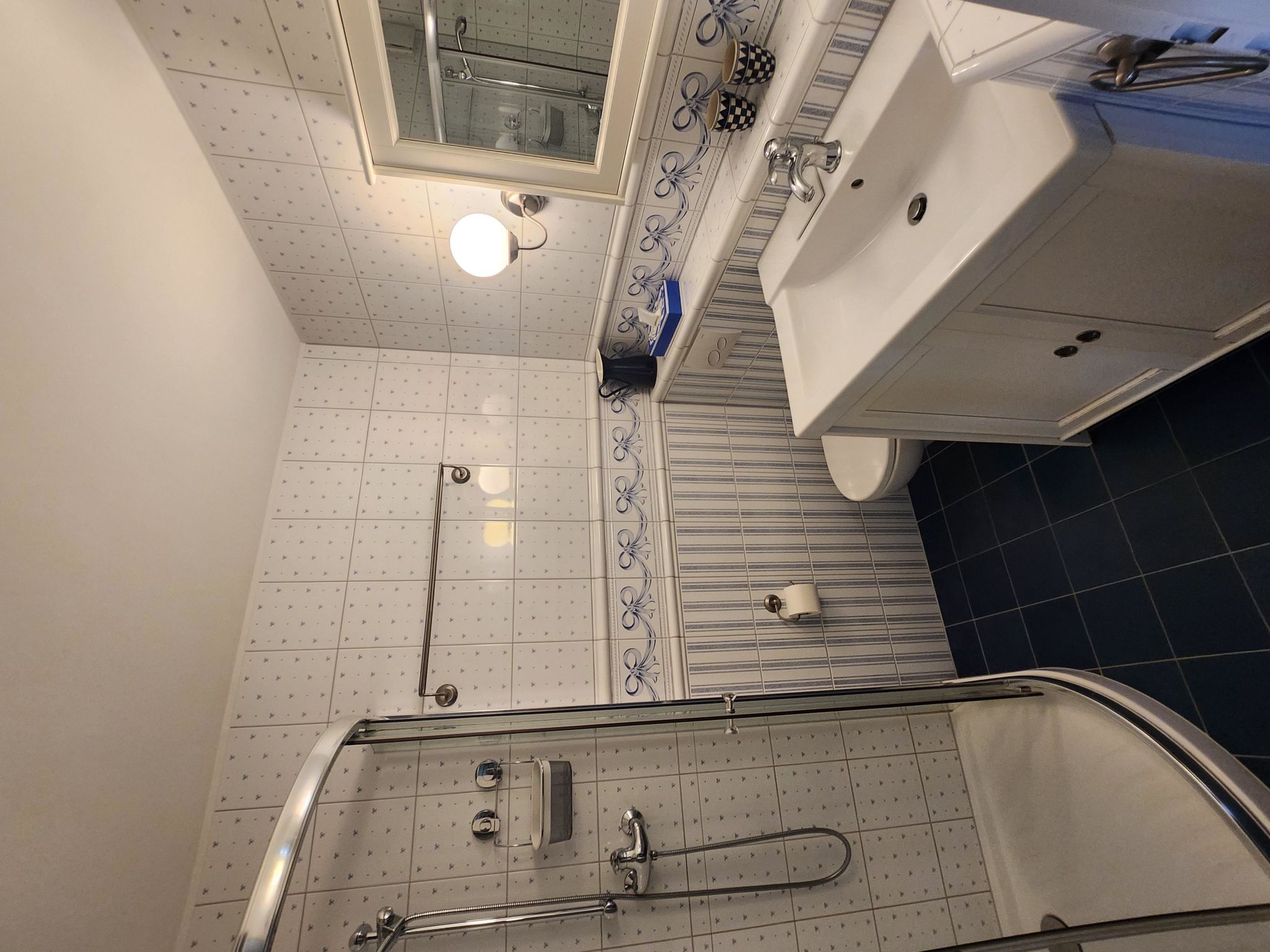 Juwel Appartement/Fewo, Dusche, WC, 2 Schlafräume 3-Zimmerwohnung - Inside