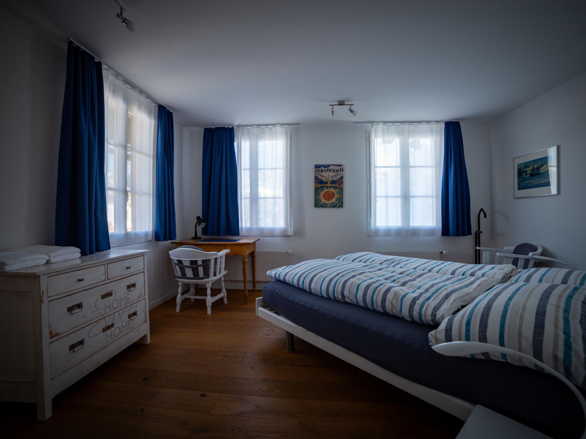 Surselva Appartement/Fewo, Dusche, WC, Balkon 6-Zimmerwohnung - Inside