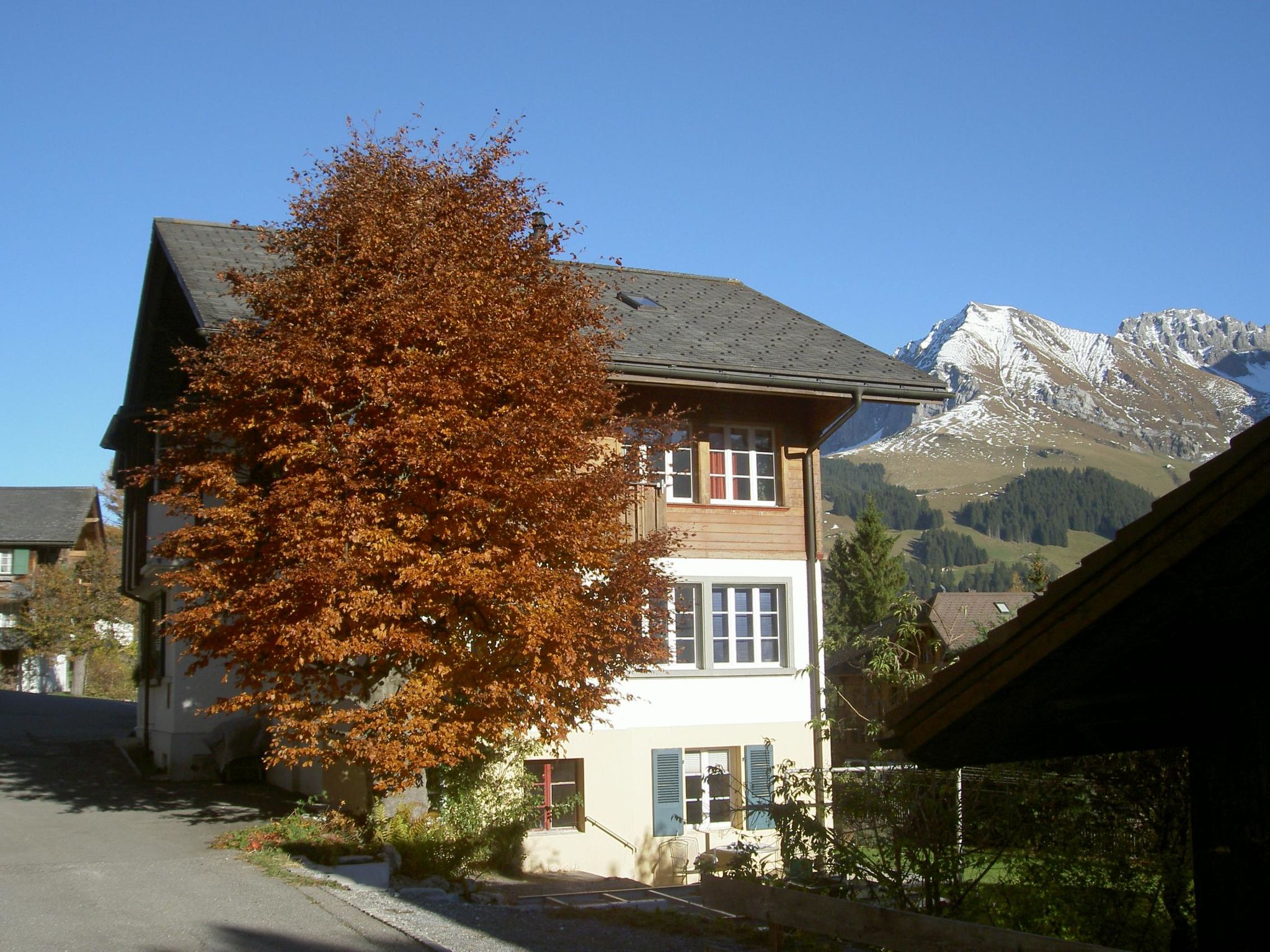 Photo of Surselva Appartement/Fewo, Dusche, WC, Balkon 6-Zimmerwohnung