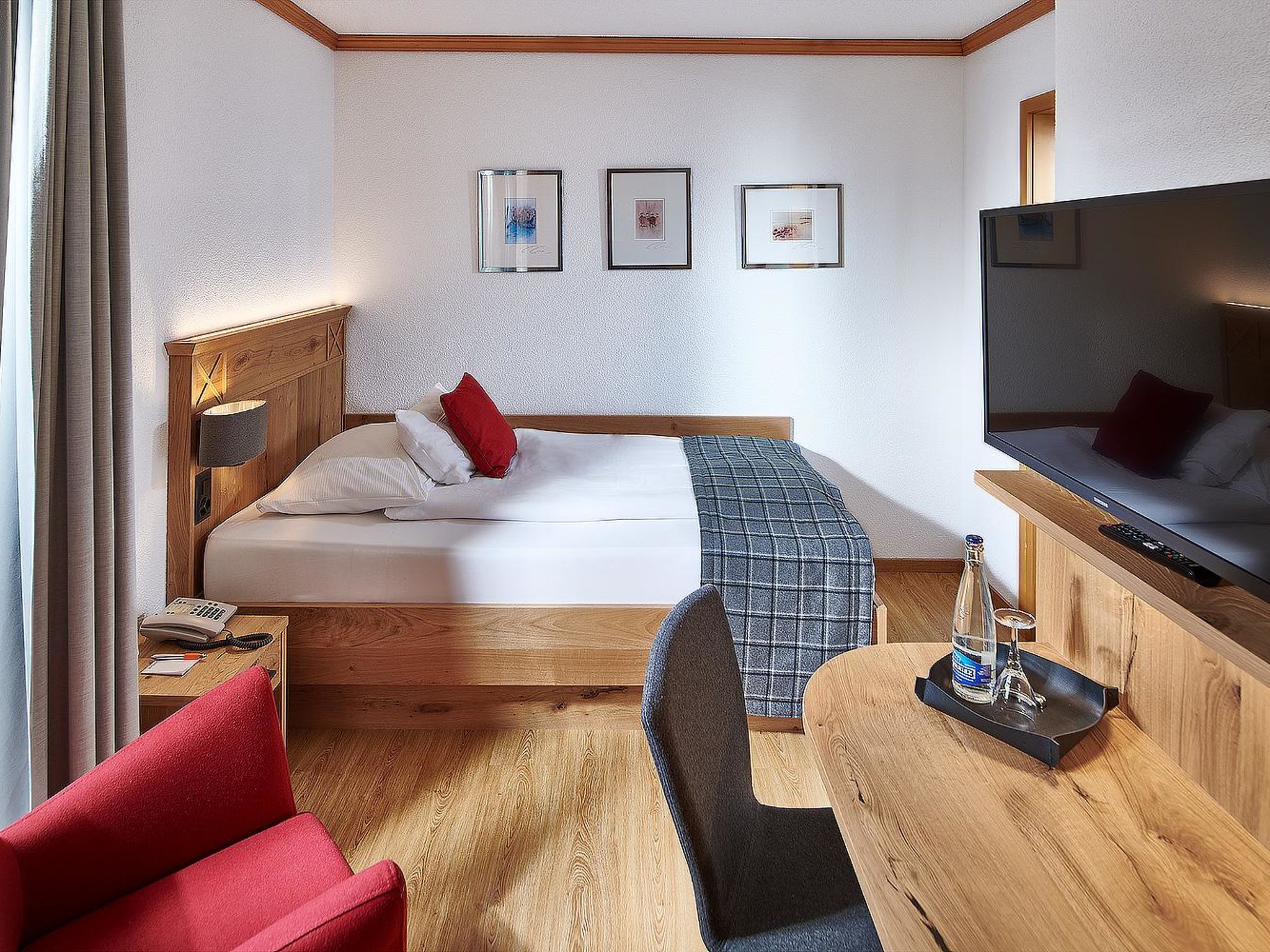 Photo of Hotel Bristol - Relais du Silence Doppelzimmer, Dusche oder Bad, WC, Süd