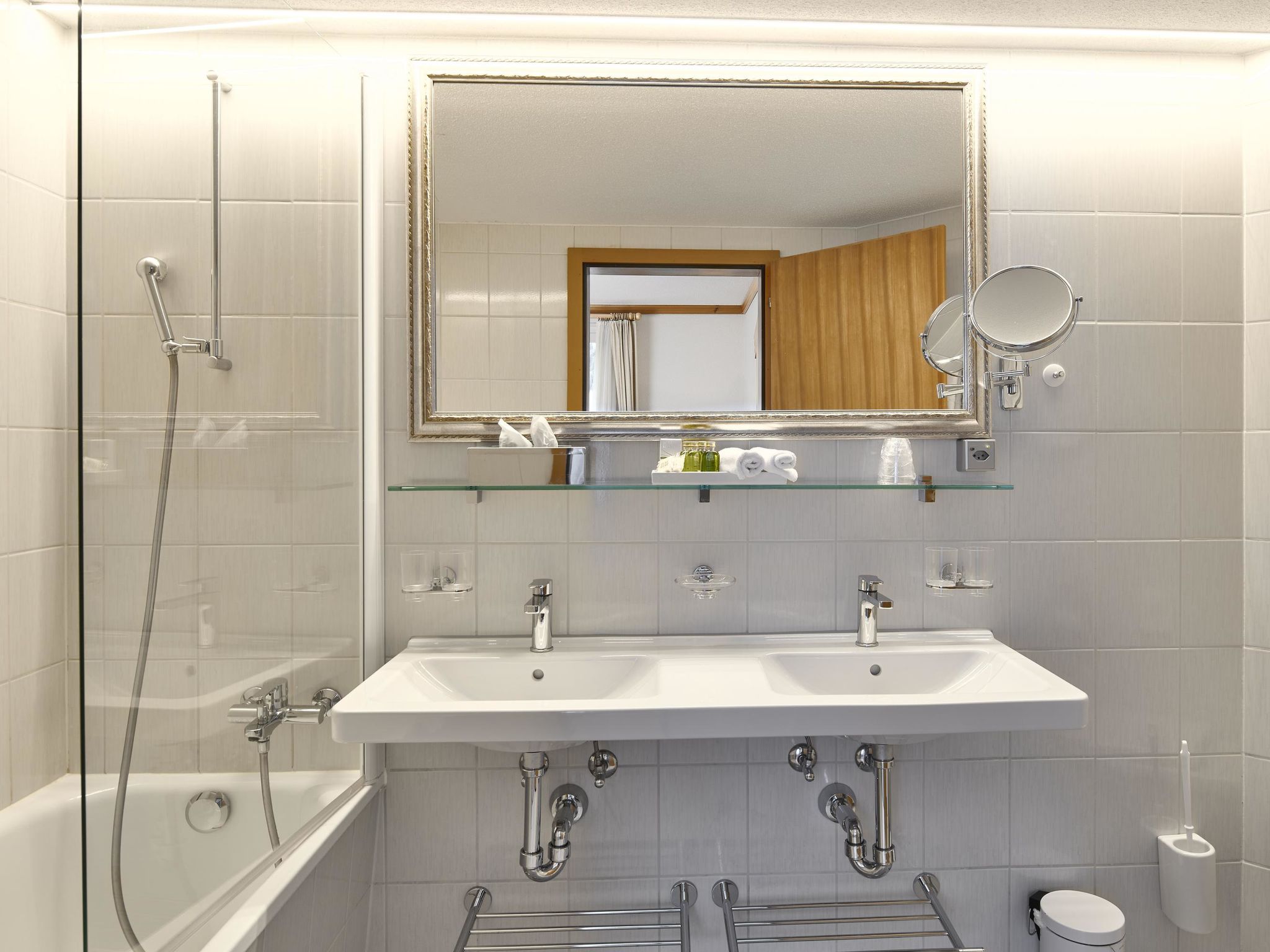 Photo of Hotel Bristol - Relais du Silence Doppelzimmer, Dusche oder Bad, WC, Süd