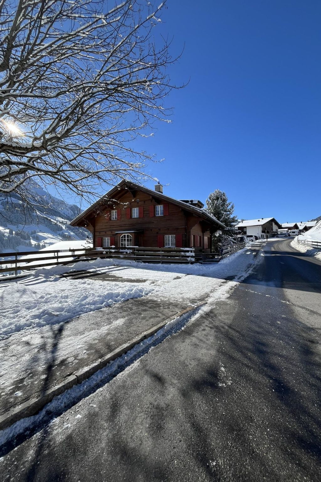 Photo of Chalet Sunneschy DG Appartement/Fewo, Dusche und Bad, WC, 2 Schlafräume