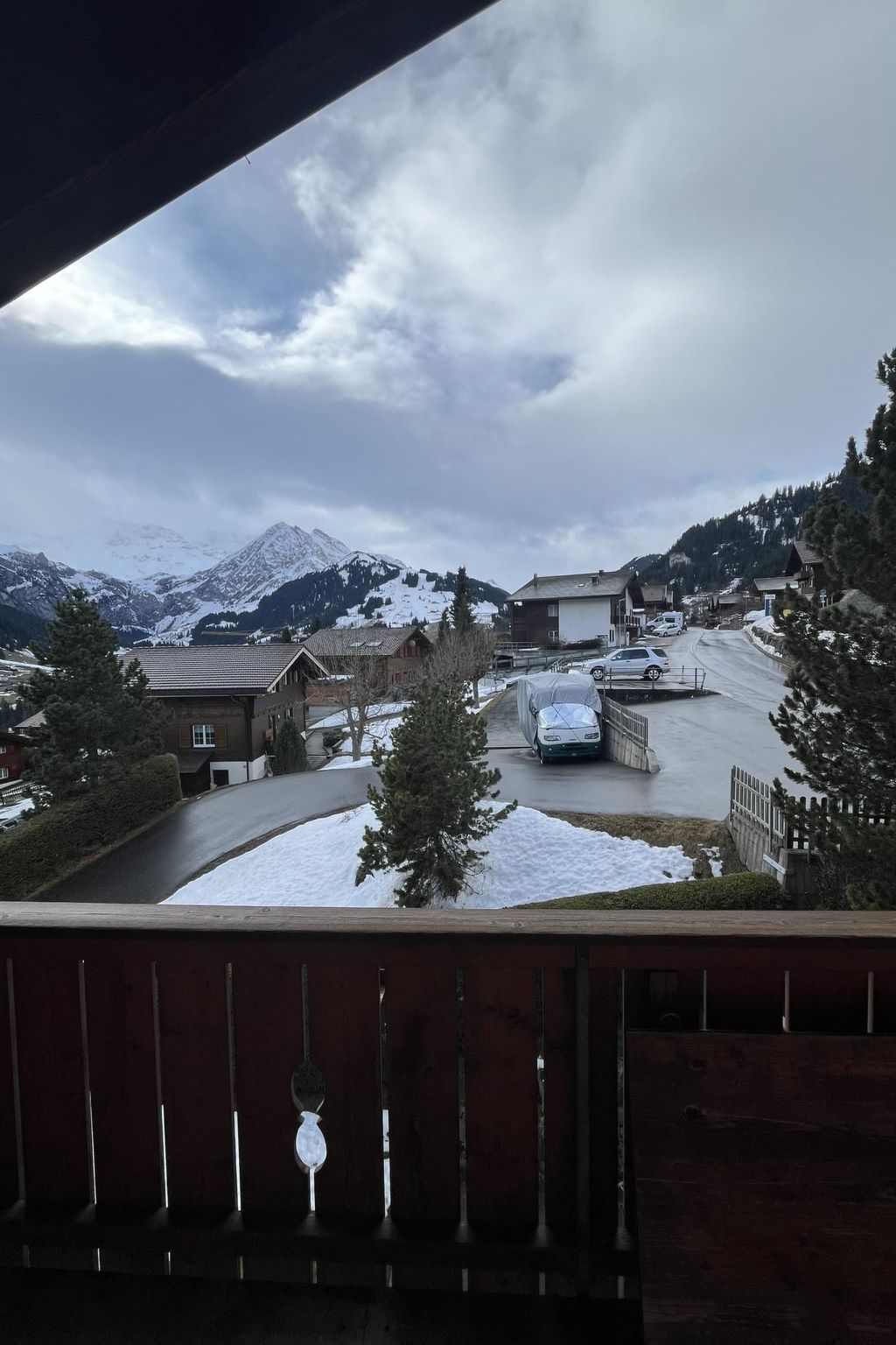 Photo of Chalet Sunneschy DG Appartement/Fewo, Dusche und Bad, WC, 2 Schlafräume