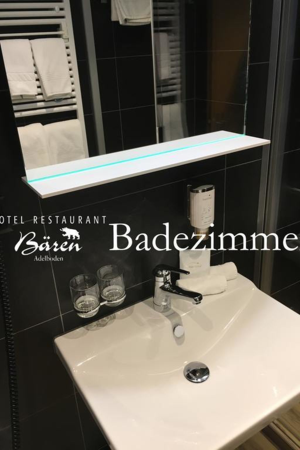 Photo of Hotel  Bären Doppelzimmer, Dusche, WC, 1 Schlafraum Doppelzimmer