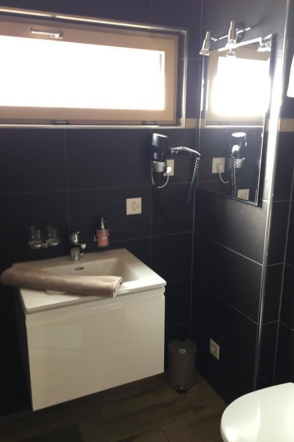 Photo of Hotel  Bären Appartement/Fewo, Dusche, WC, 2 Schlafräume
