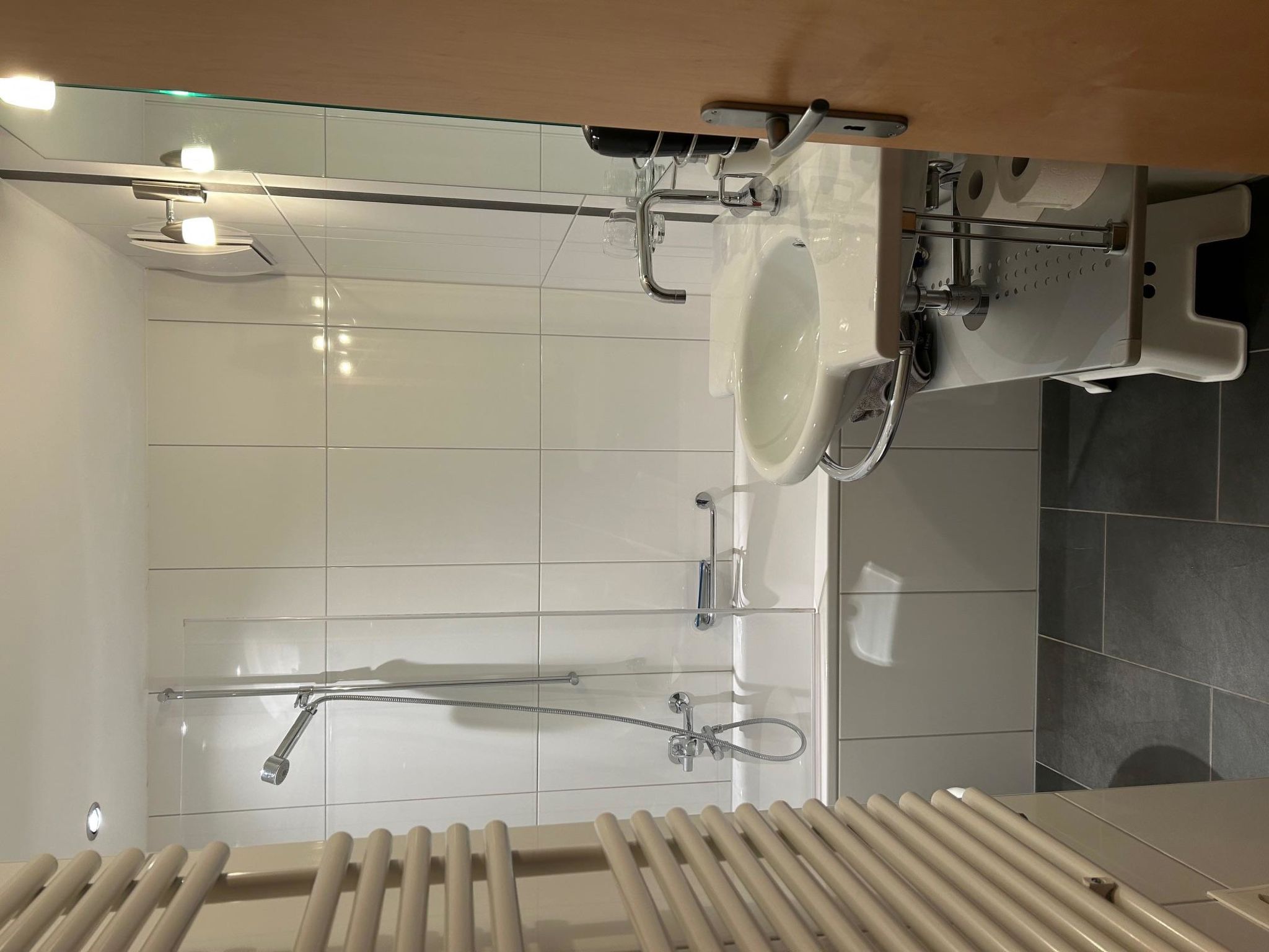 Am Gilsbach Appartement/Fewo, Dusche und Bad, WC, 2 Schlafräume - Image-tags.info