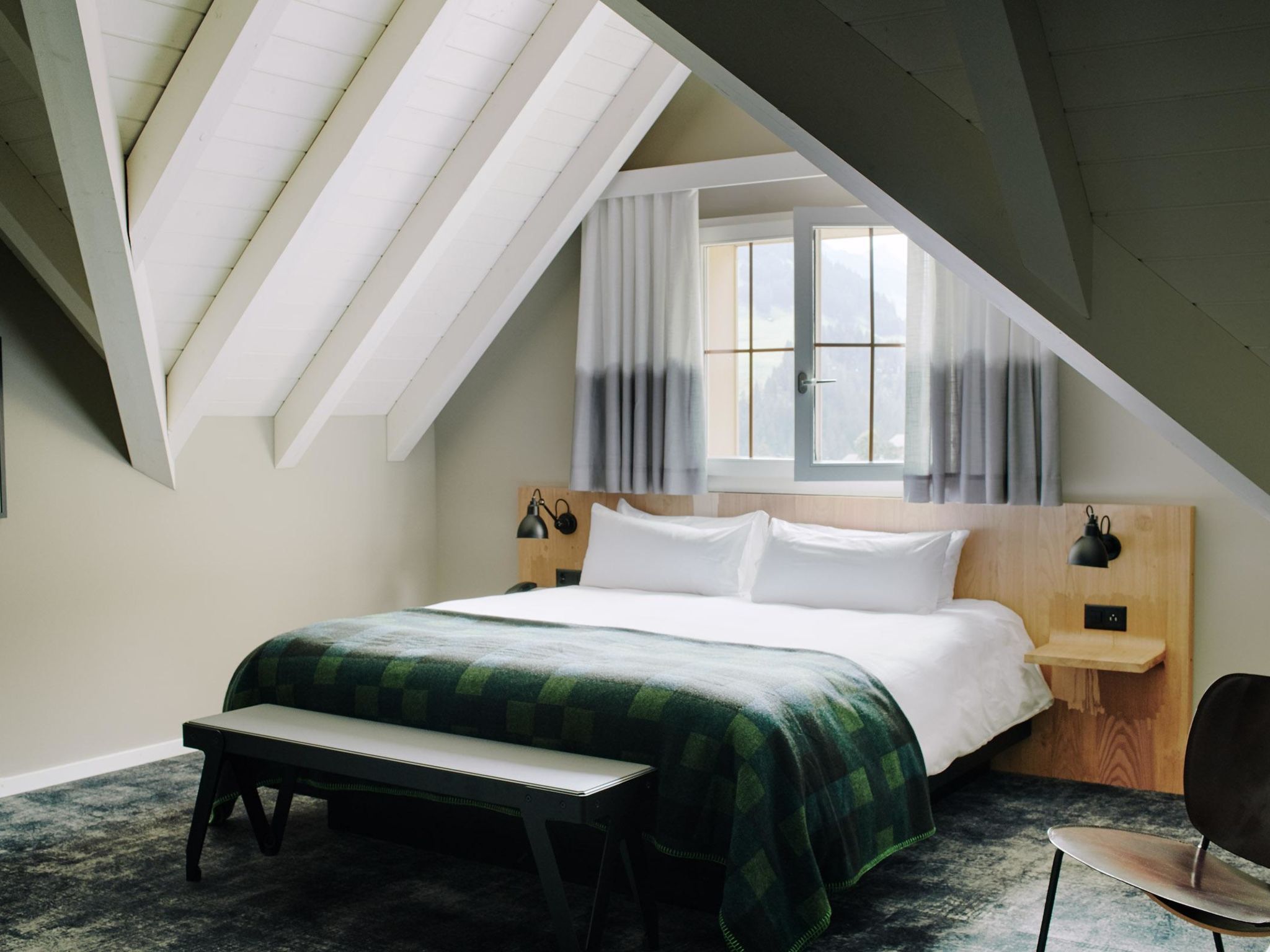 The Cambrian Adelboden Junior Suite, Dusche, WC, Nord Junior Suite North - Drinnen