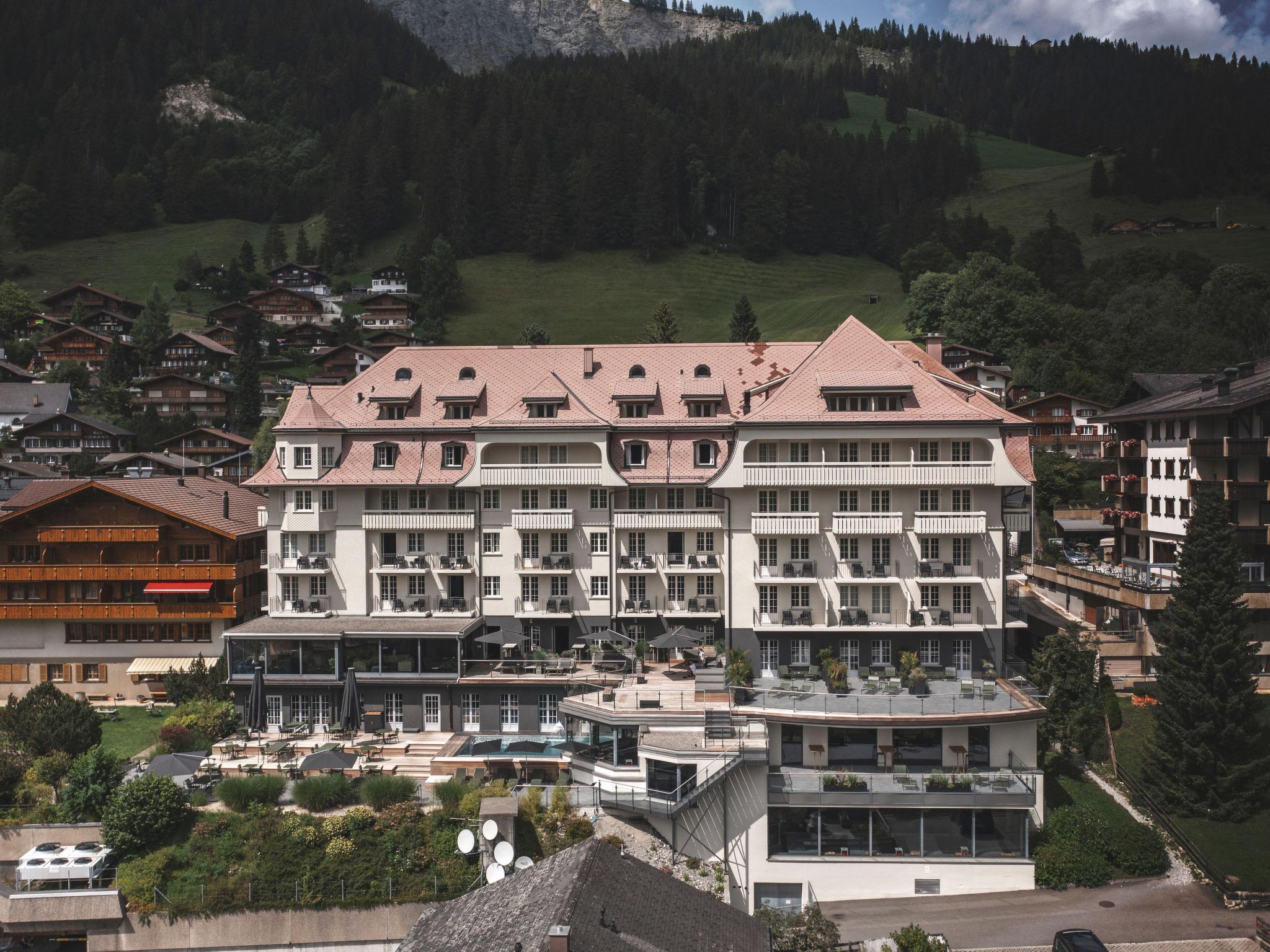 The Cambrian Adelboden Junior Suite, Dusche, WC, Nord Junior Suite North - Draußen