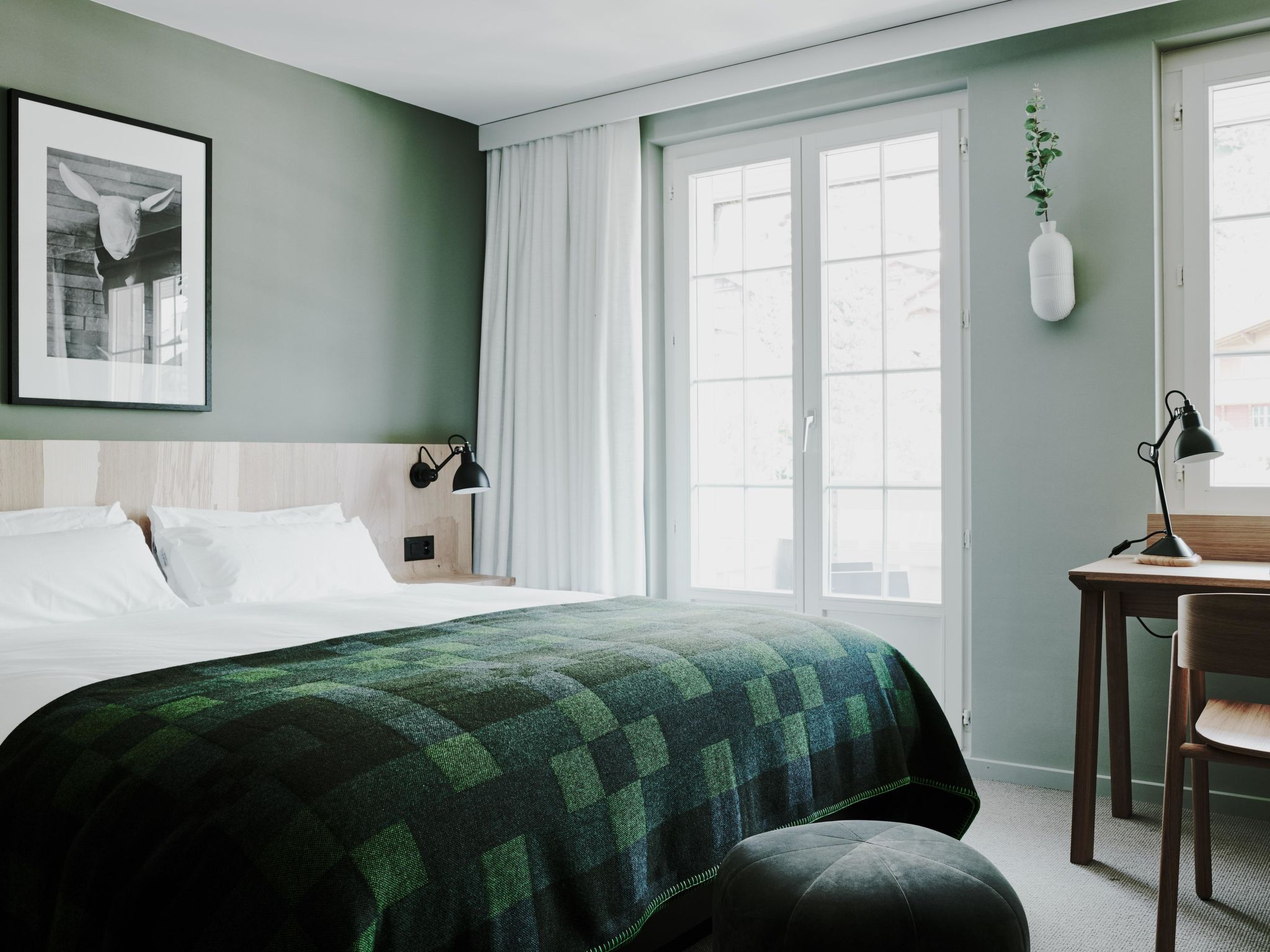 Photo of The Cambrian Adelboden Doppelzimmer, Dusche, WC, Nord Deluxe Room North