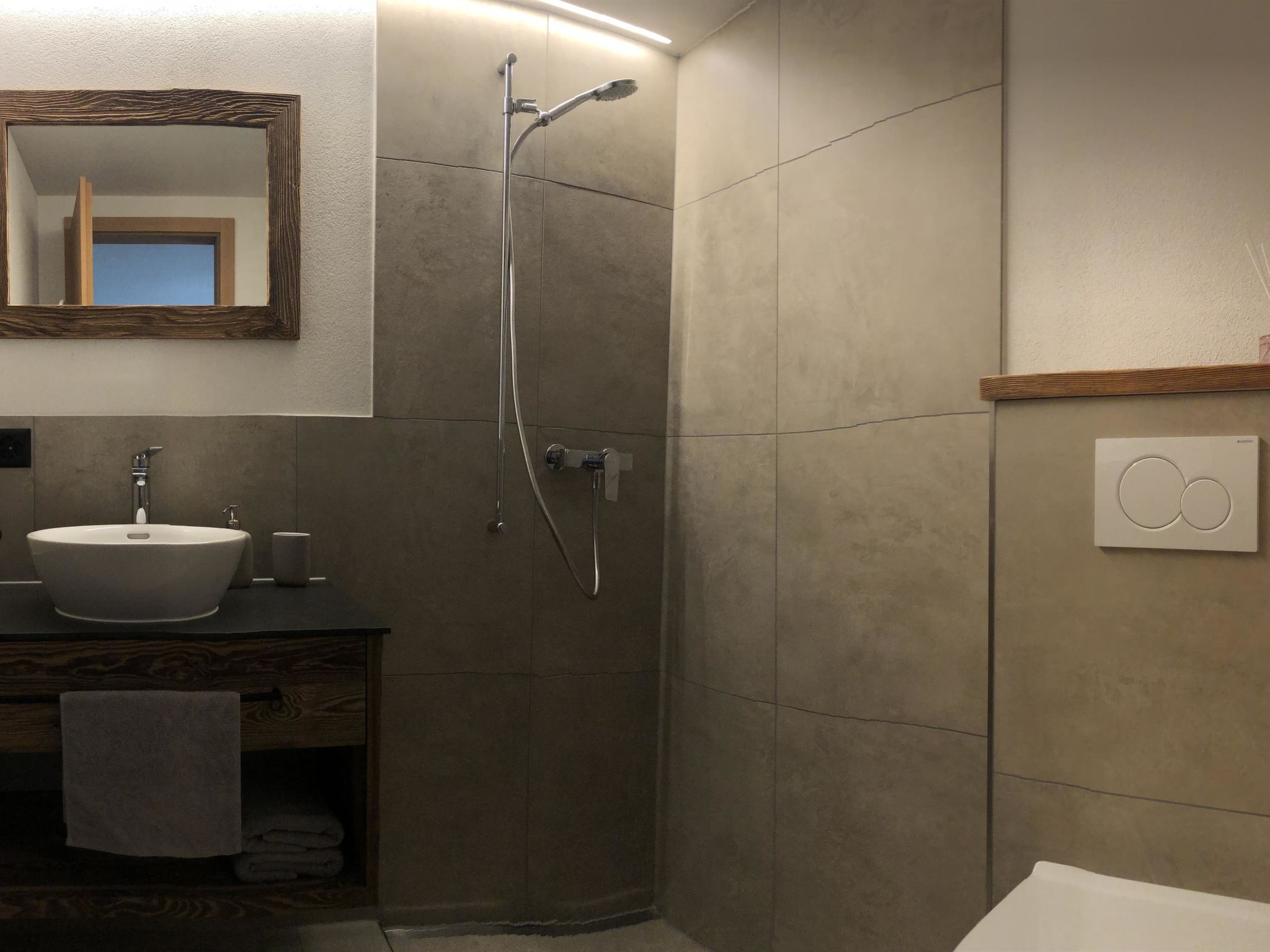 Photo of Ferienwohnung Strubelblick Appartement/Fewo, Dusche, WC, 1 Schlafraum