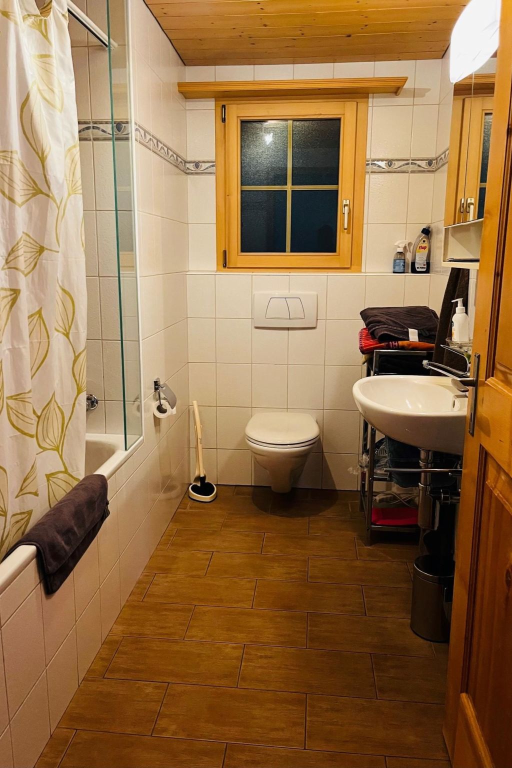 Photo of Elim Appartement/Fewo, Bad, WC, 4 oder mehr Schlafräume 5.5 Zimmerwohnung