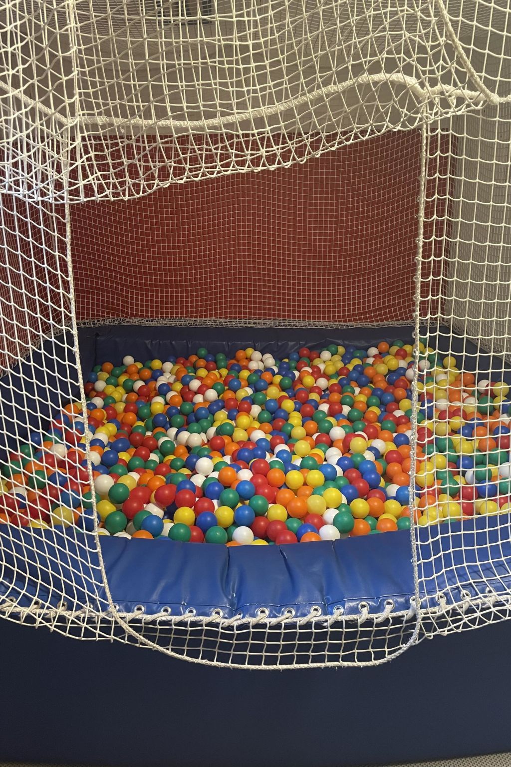 Ferien- und Familienhotel Alpina Familienzimmer, Dusche, WC, Standard - Drinnen