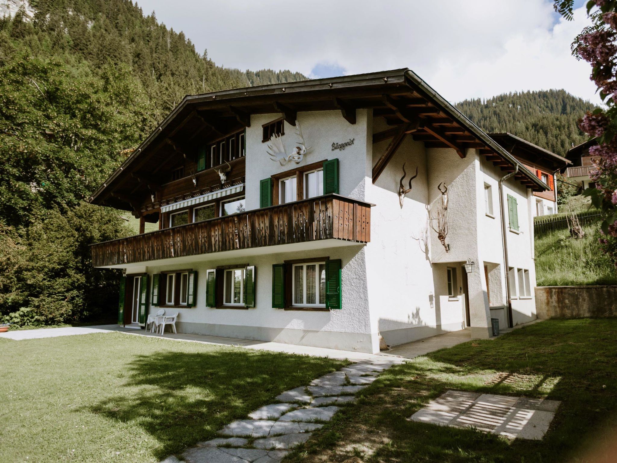 Bärggeist, Gruebiweg 8, Adelboden Appartement/Fewo, Dusche und Bad, WC, 4 oder m