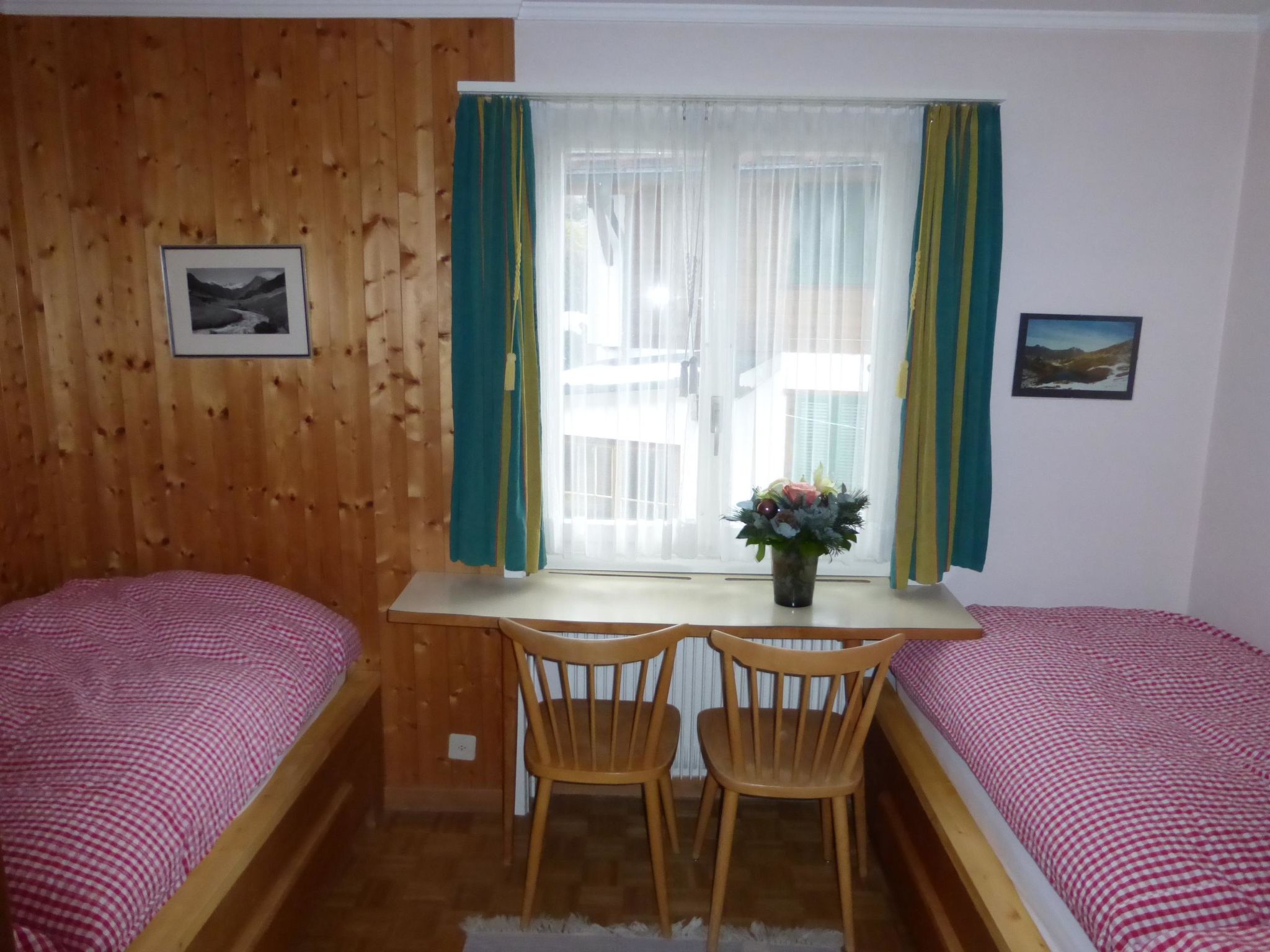 Photo of Bärggeist, Gruebiweg 8, Adelboden Appartement/Fewo, Dusche und Bad, WC, 4 oder m