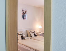 Bergluft: modern appartement in Kandersteg met jacuzzi en skipiste op 550m - thumbnail 6
