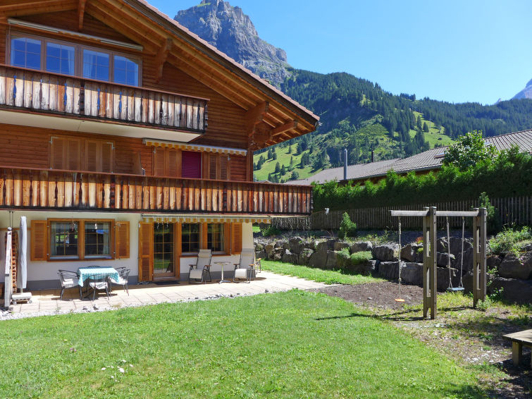 Wellness en bergzicht in appartement Laerchehus Ost, Kandersteg in Kandersteg
