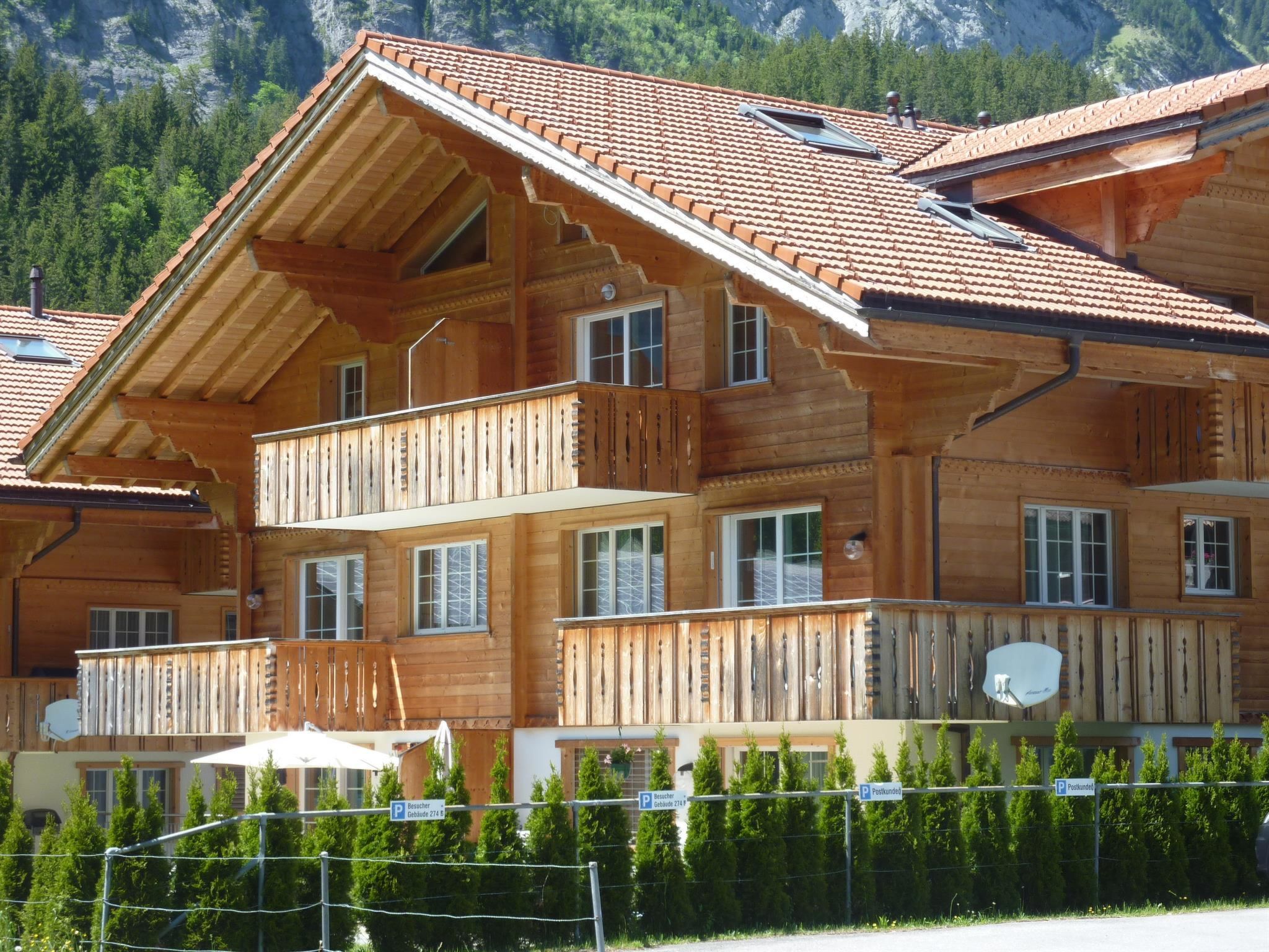 Chalet Kanderblick Appartement/Fewo, Bad, WC, Balkon - Draußen