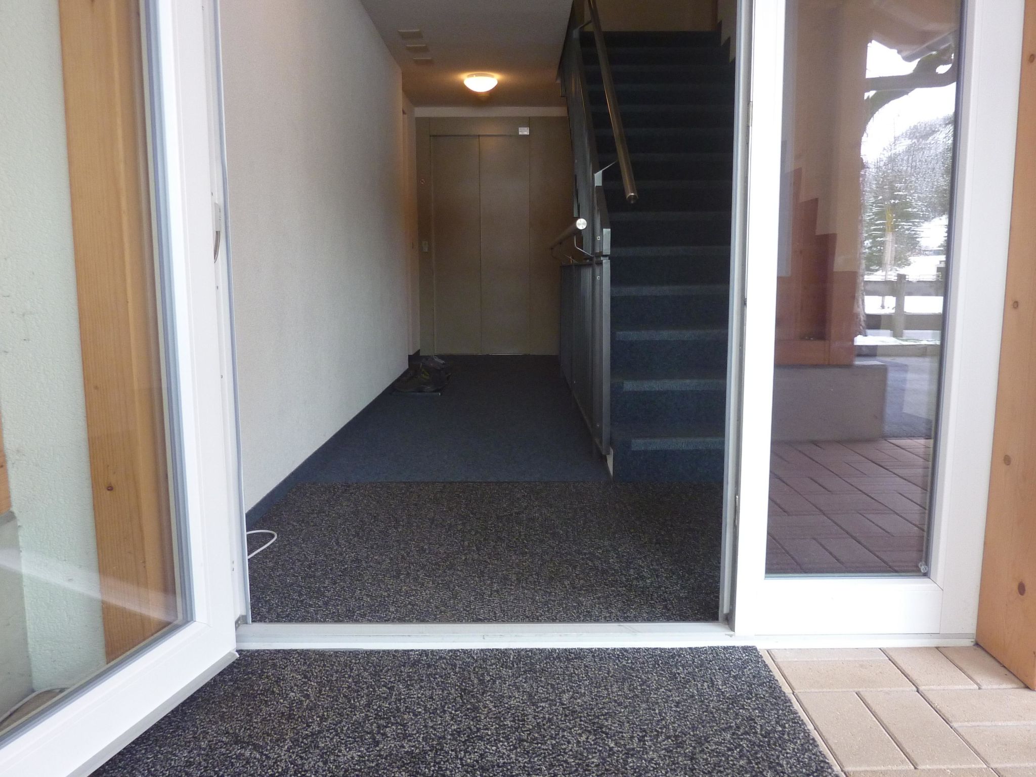 Chalet Kanderblick Appartement/Fewo, Bad, WC, Balkon - Drinnen