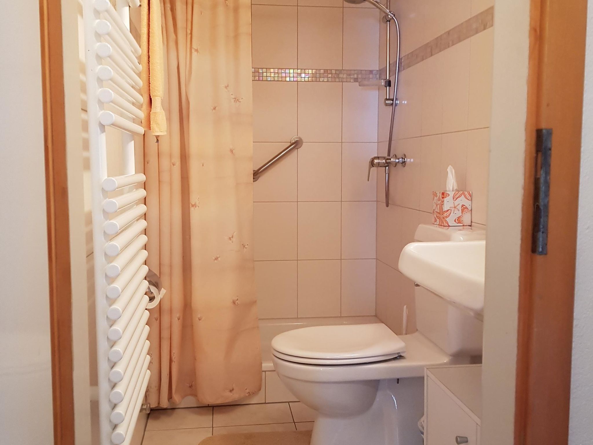 Chalet Rosmarie Appartement/Fewo, Dusche, WC, 1 Schlafraum - Binnen