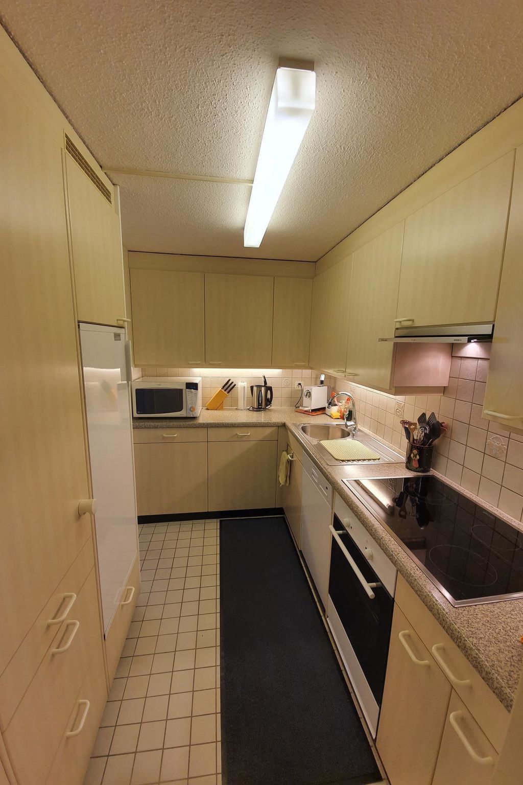 Blüemlisalpblick Appartement/Fewo, Dusche und Badewanne, Balkon 6-Bett Wohnung - Image-tags.info