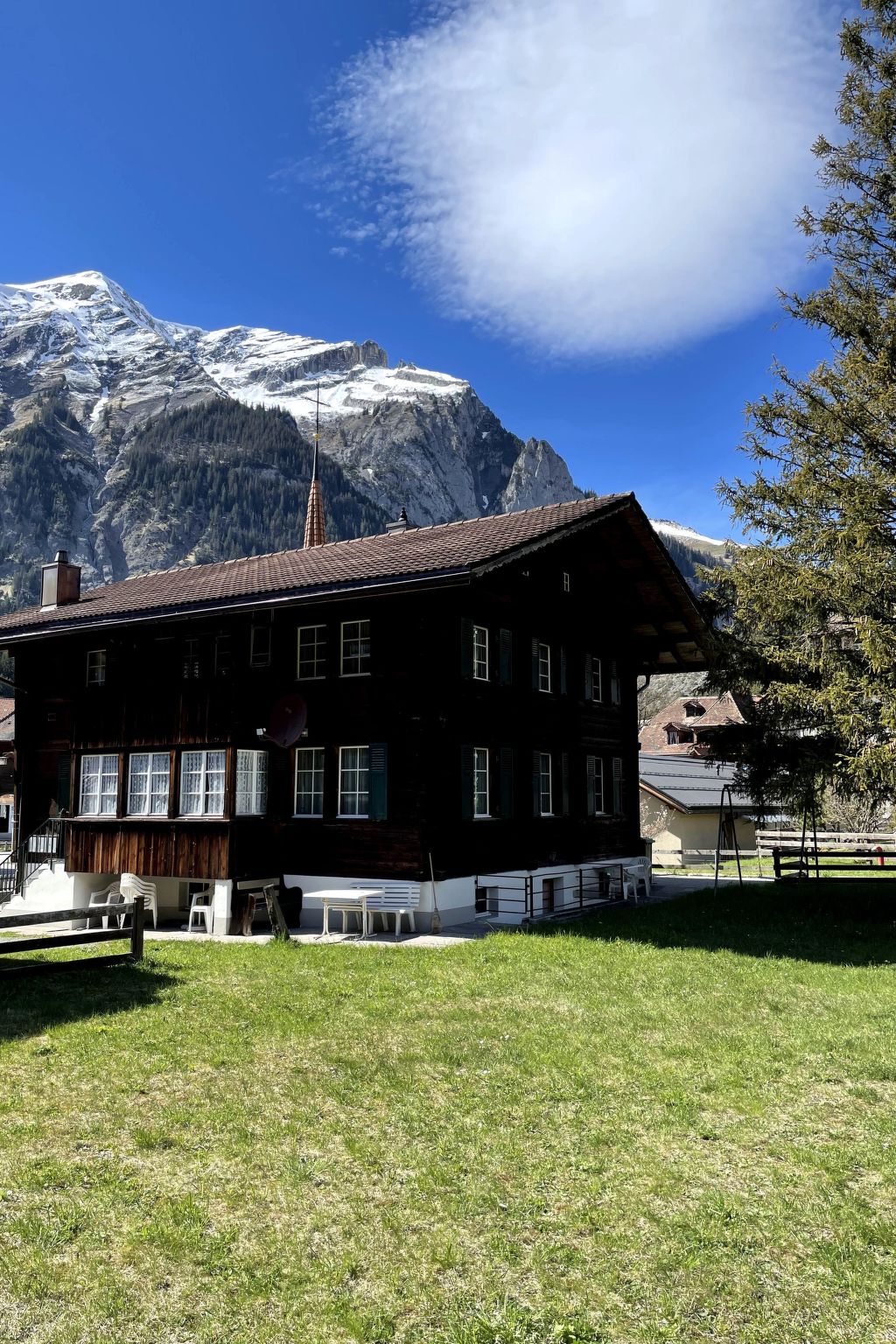 Photo of Chalet Bärgli Appartement/Fewo, Bad, WC Chalet Bärgli – Ferienwohnung Gemmi