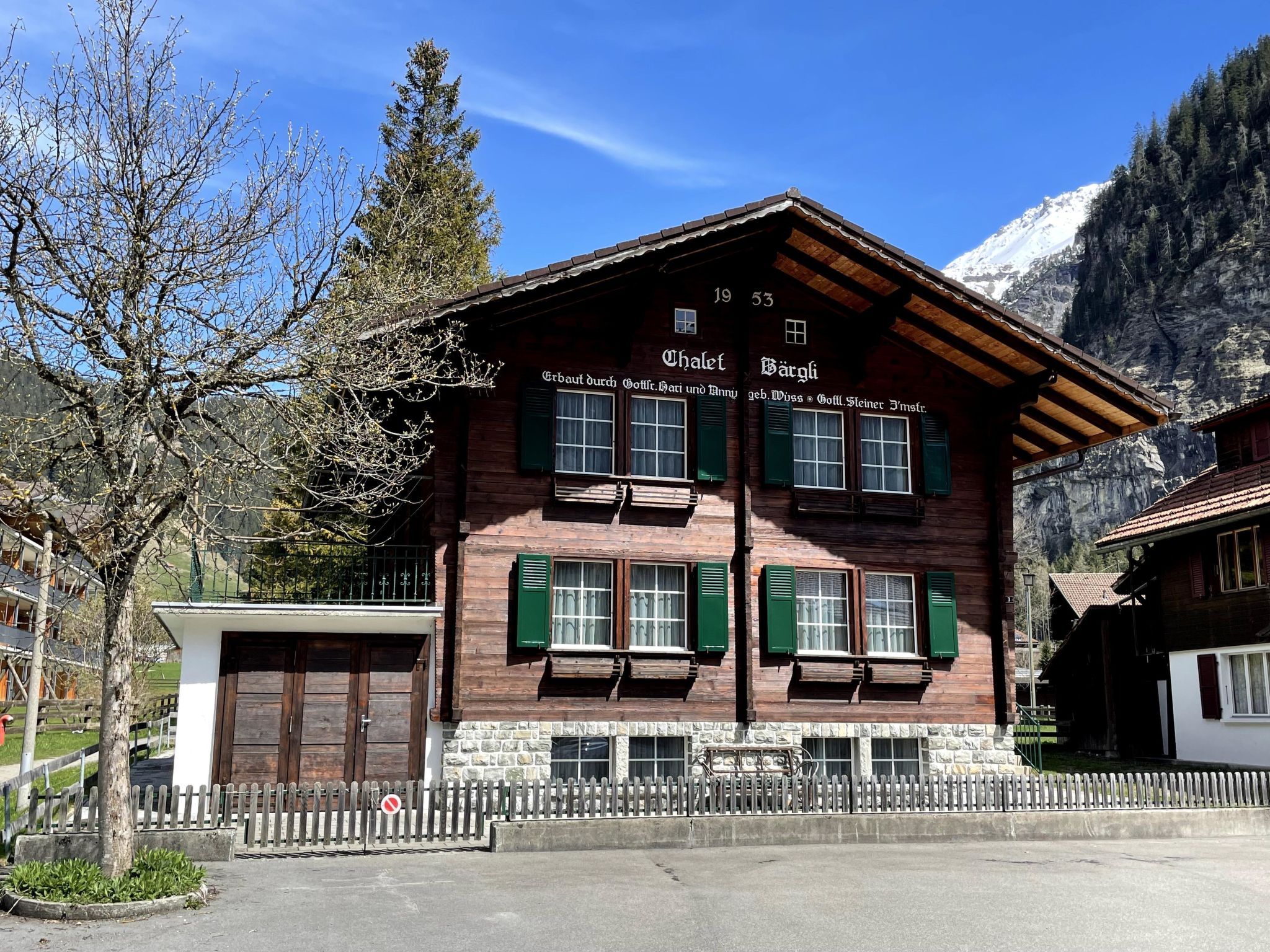 Photo of Chalet Bärgli Appartement/Fewo, Bad, WC Chalet Bärgli – Ferienwohnung Gemmi