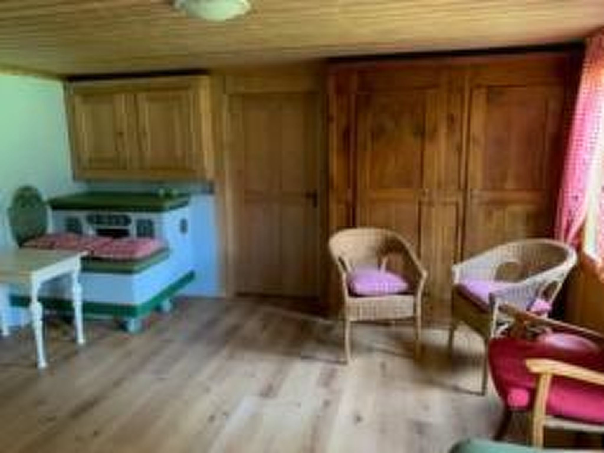 Chalet Rüteli Appartement/Fewo, Dusche, WC, 1 Schlafraum 2-Zimmerwohnung - Image-tags.info